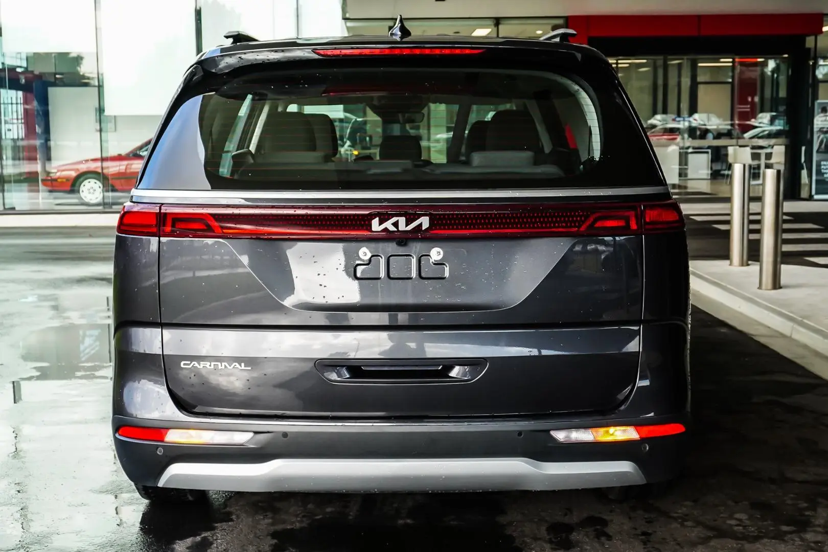 2022 Kia Carnival Gallery Image 5
