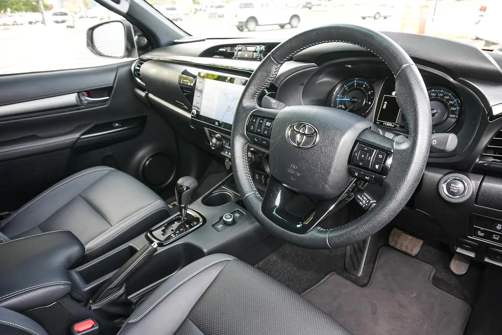 2024 Toyota Hilux Gallery Image 16