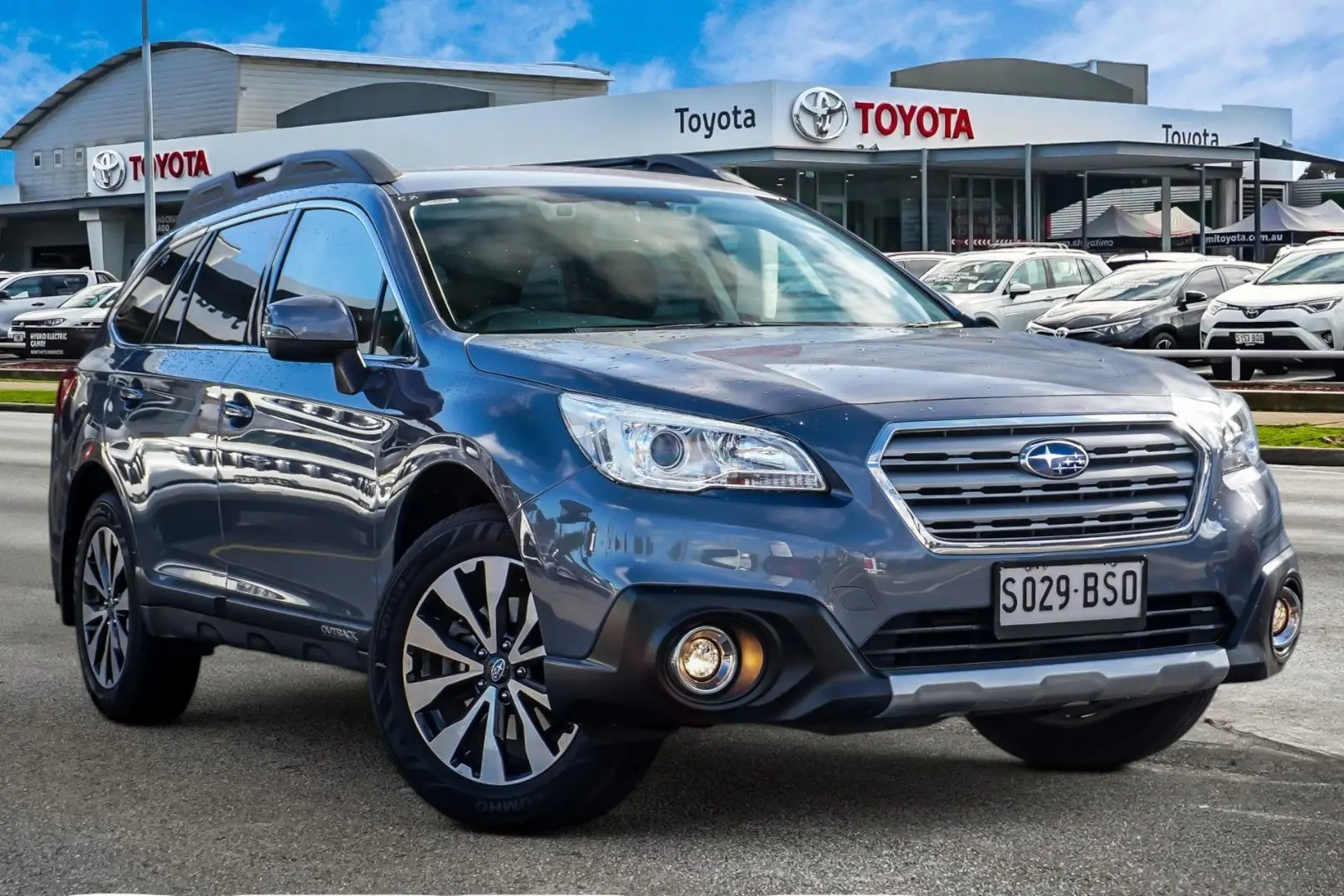 2017 Subaru Outback Image