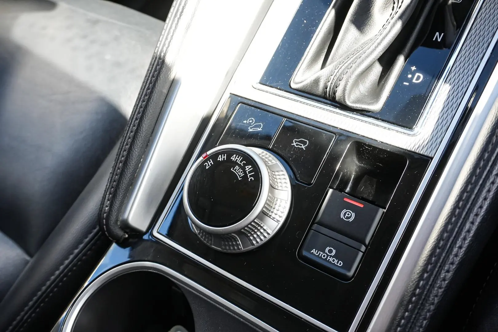 2024 Mitsubishi Pajero Sport Gallery Image 19