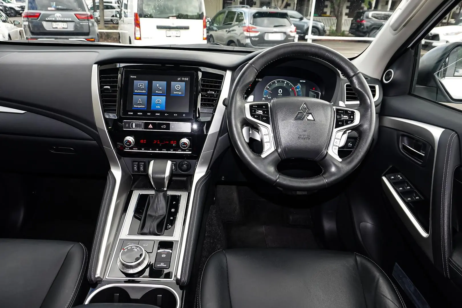 2022 Mitsubishi Pajero Sport Gallery Image 9