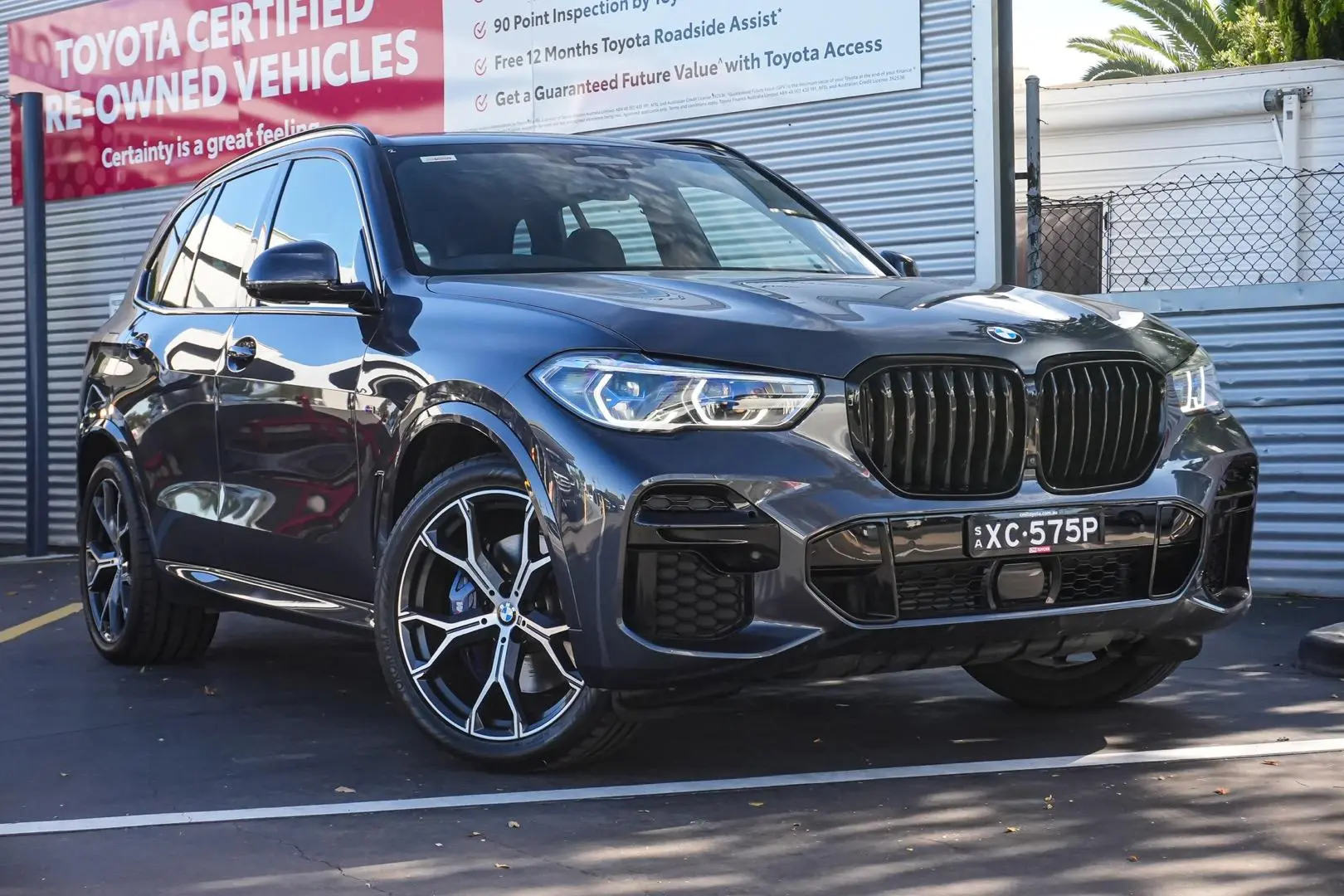 2022 BMW X5 Gallery Image 2