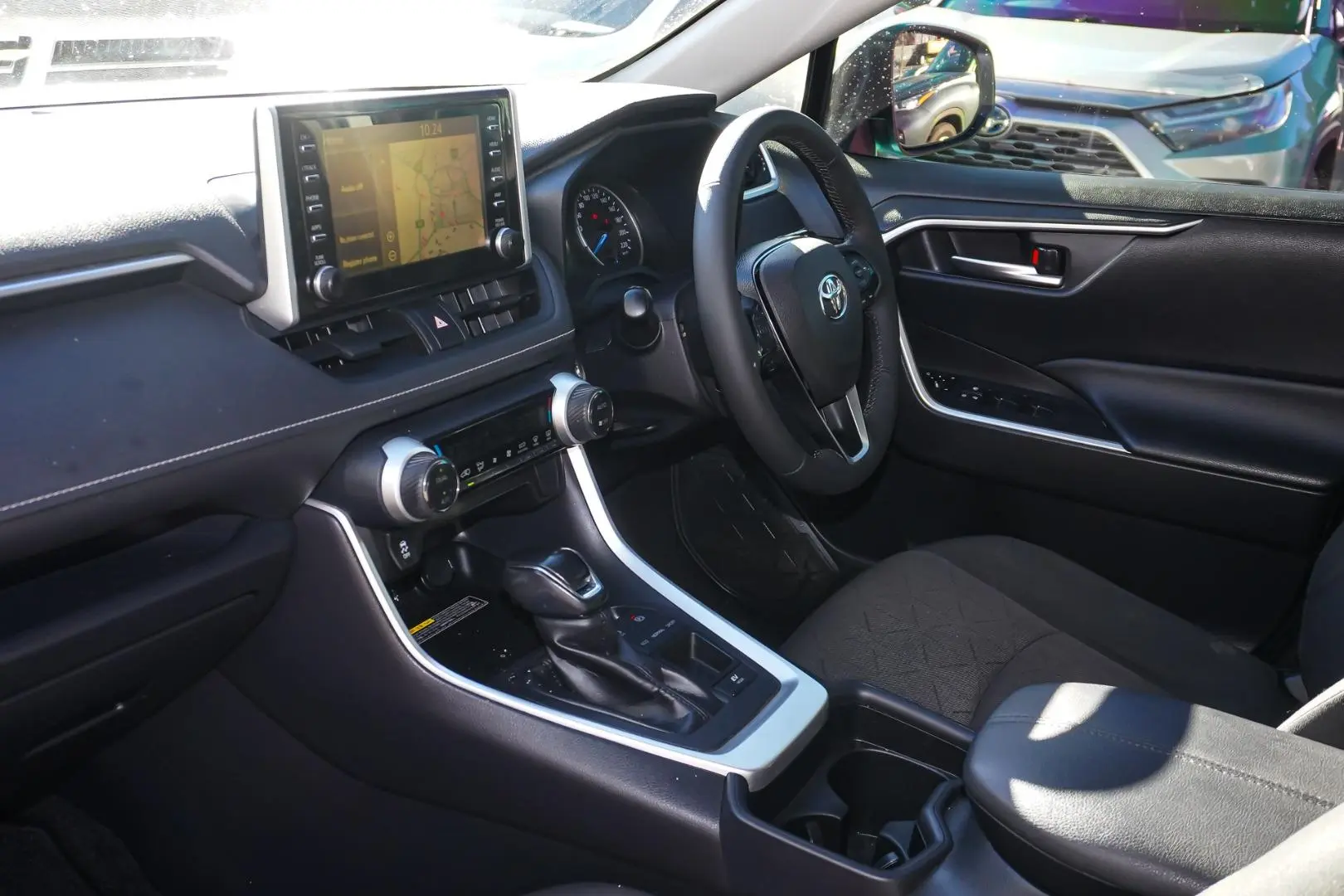 2020 Toyota RAV4 Gallery Image 10