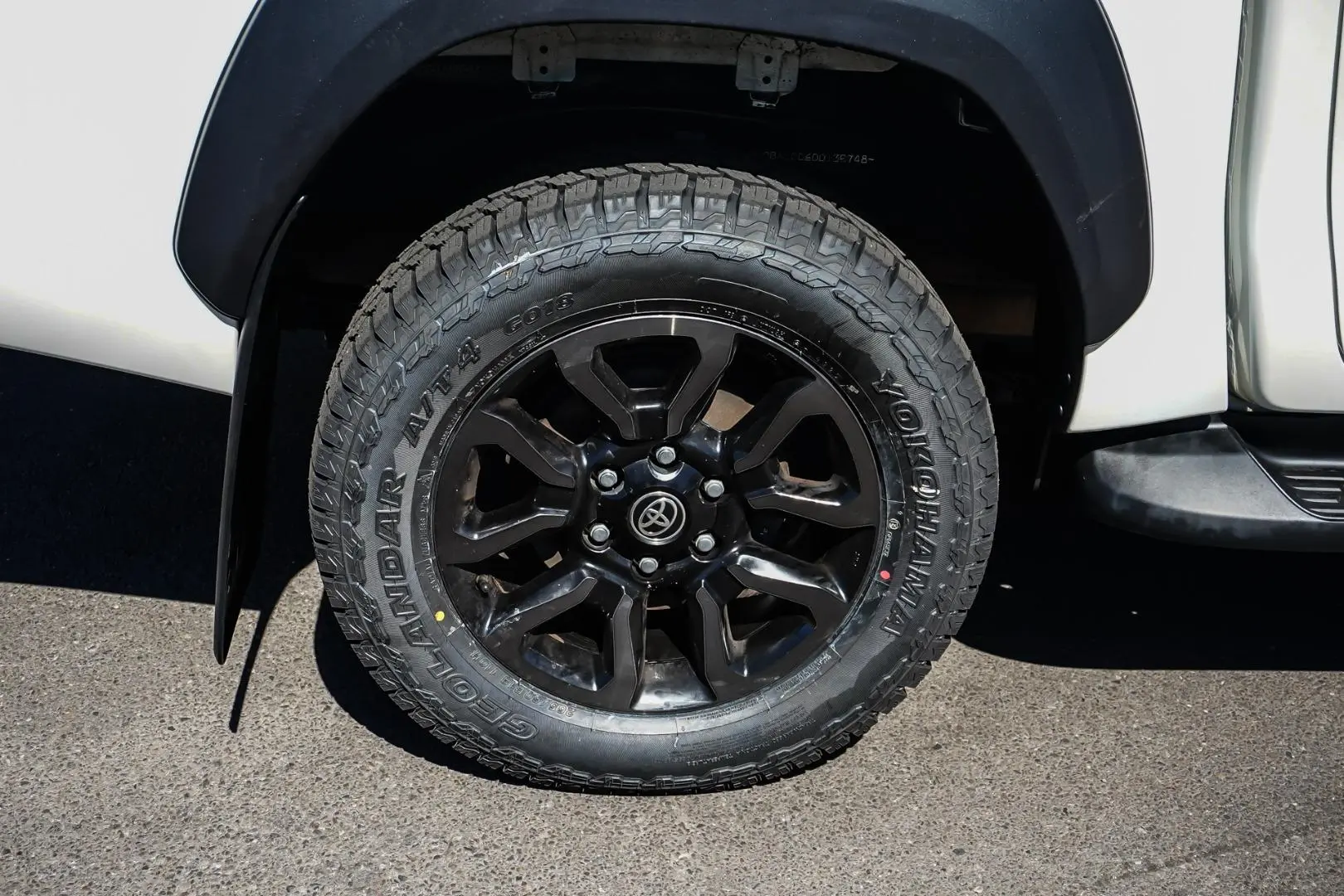 2021 Toyota Hilux Gallery Image 16