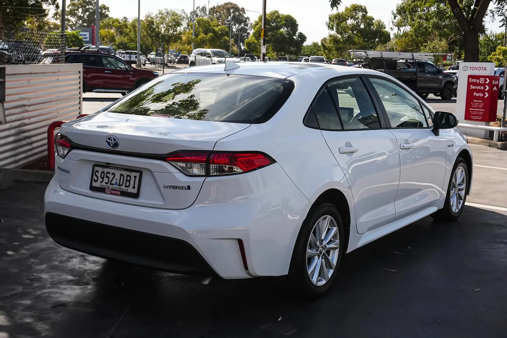 2024 Toyota Corolla Gallery Image 3