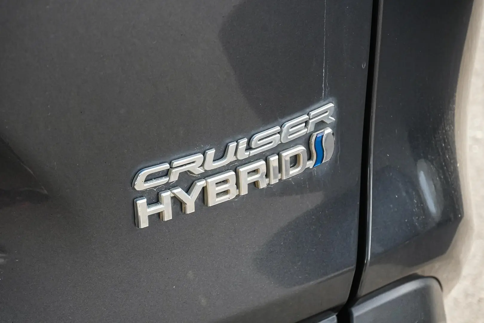 2020 Toyota RAV4 Gallery Image 11