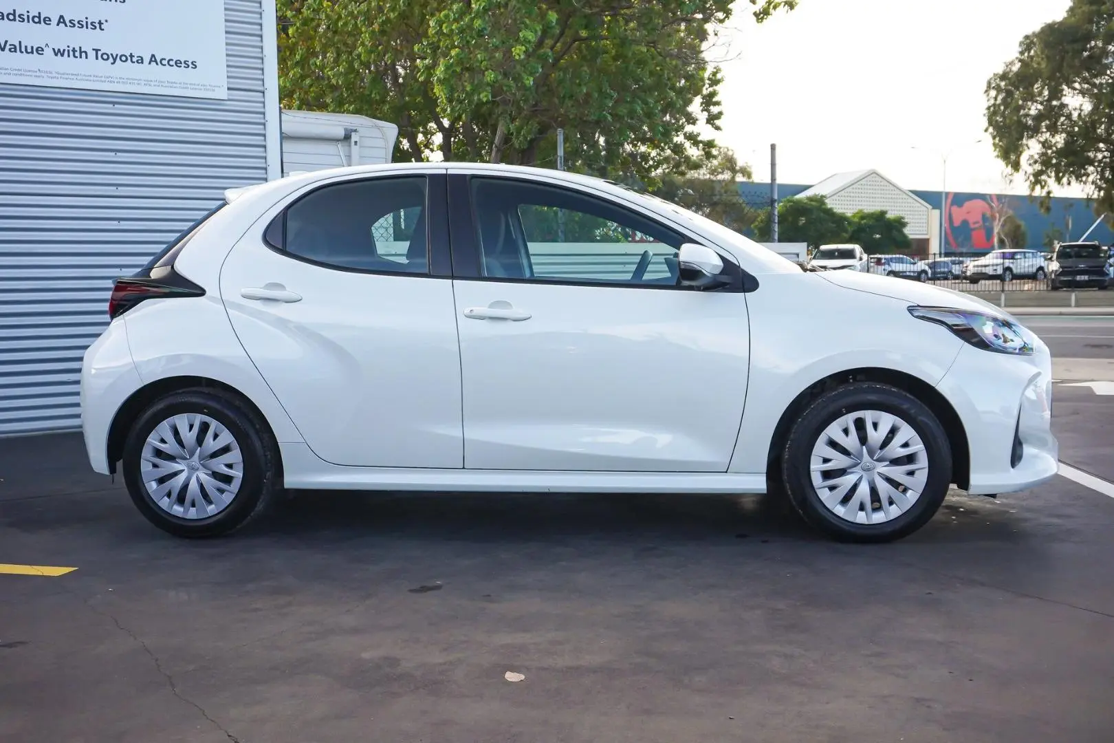 2022 Toyota Yaris Gallery Image 3