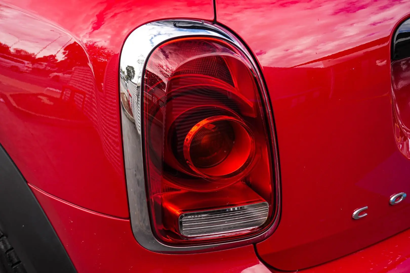 2017 MINI Countryman Gallery Image 8