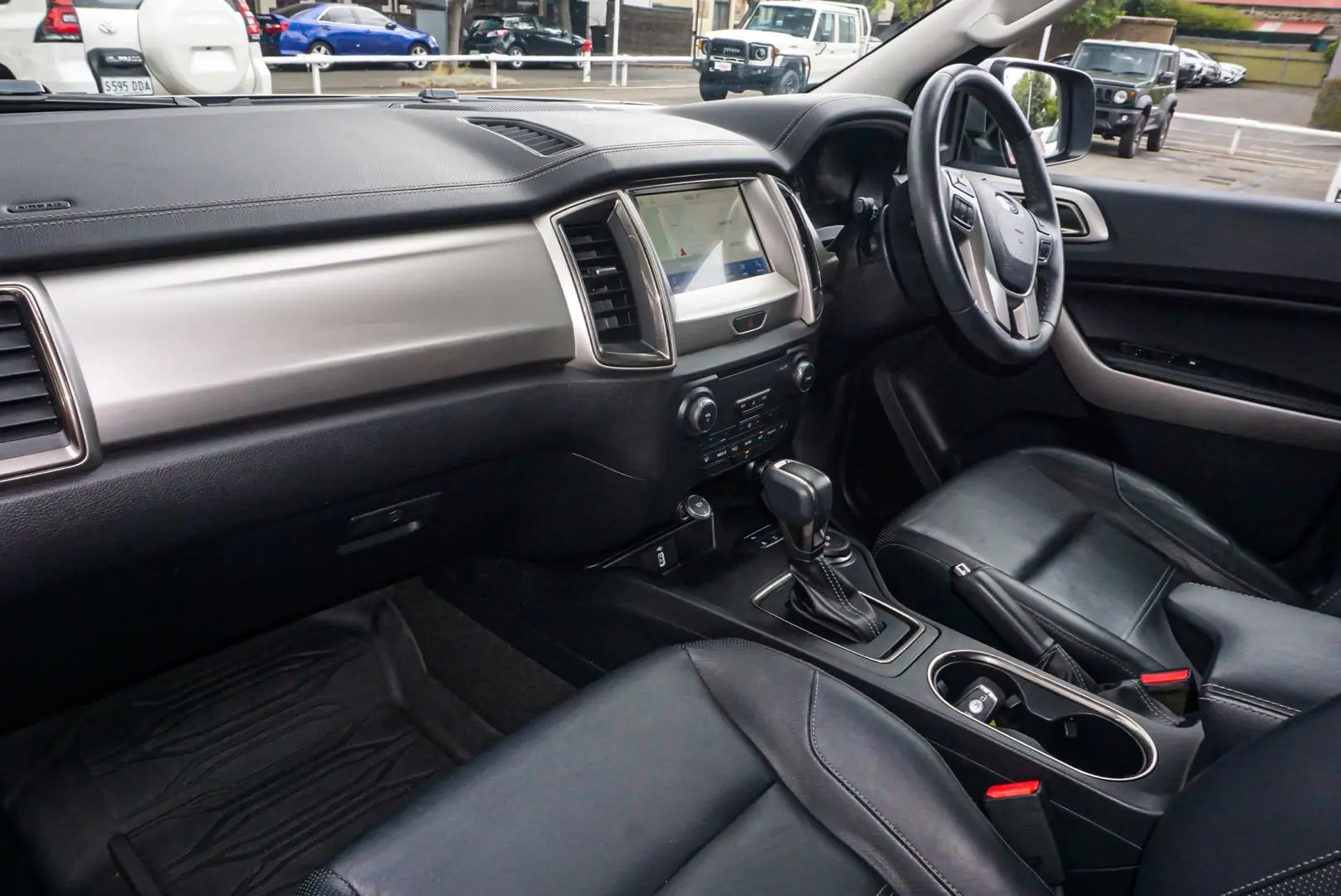 2019 Ford Everest Gallery Image 9