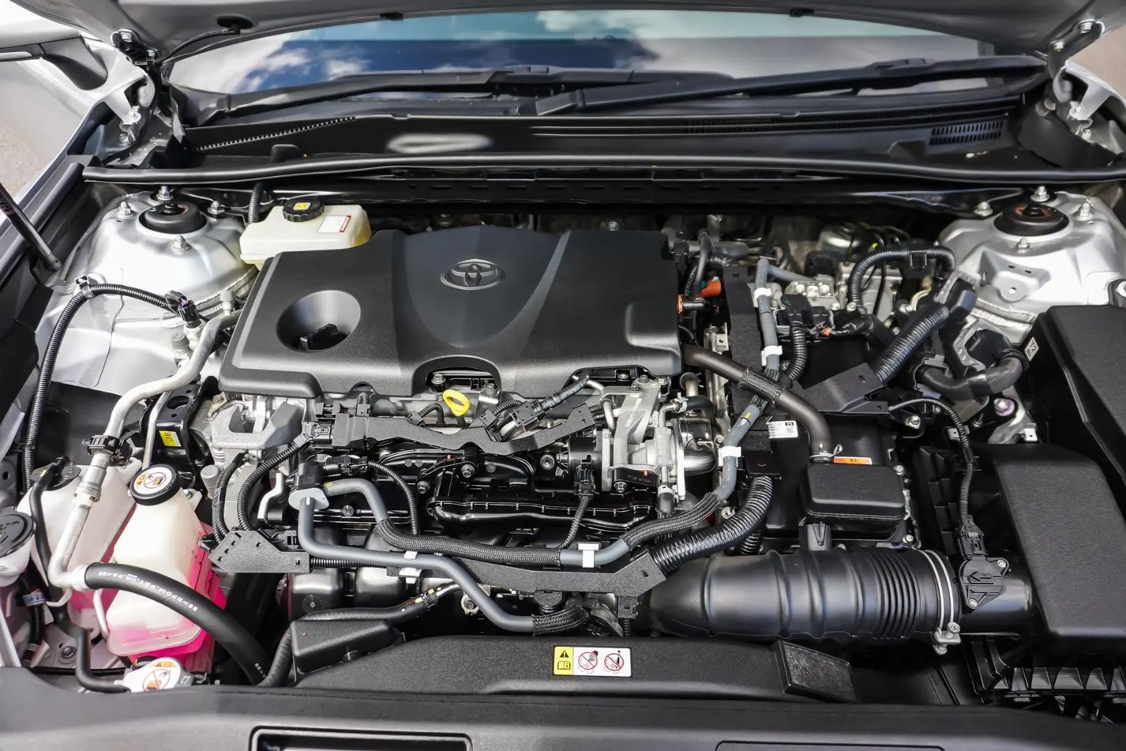 2019 Toyota Camry Gallery Image 23