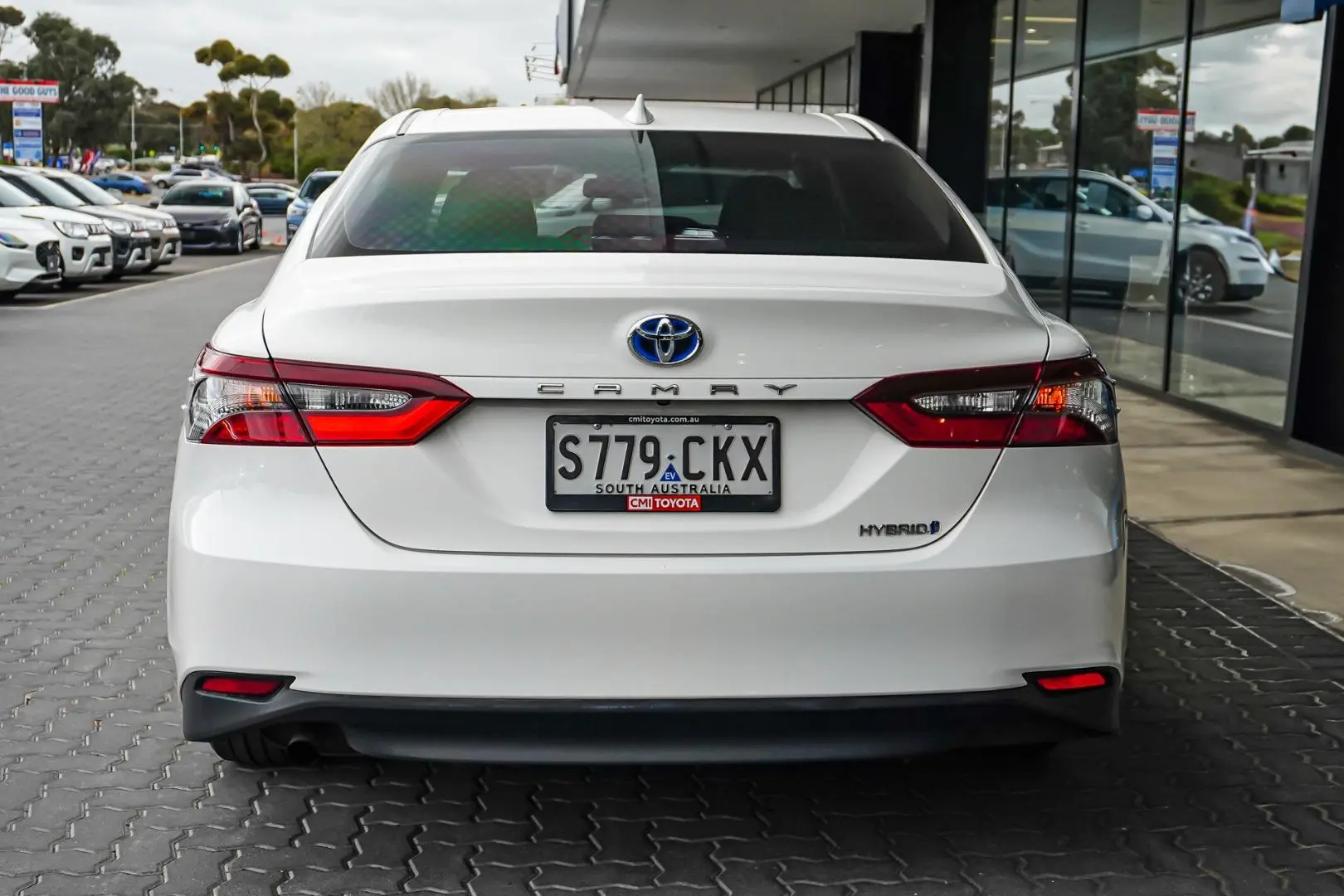 2021 Toyota Camry Gallery Image 6