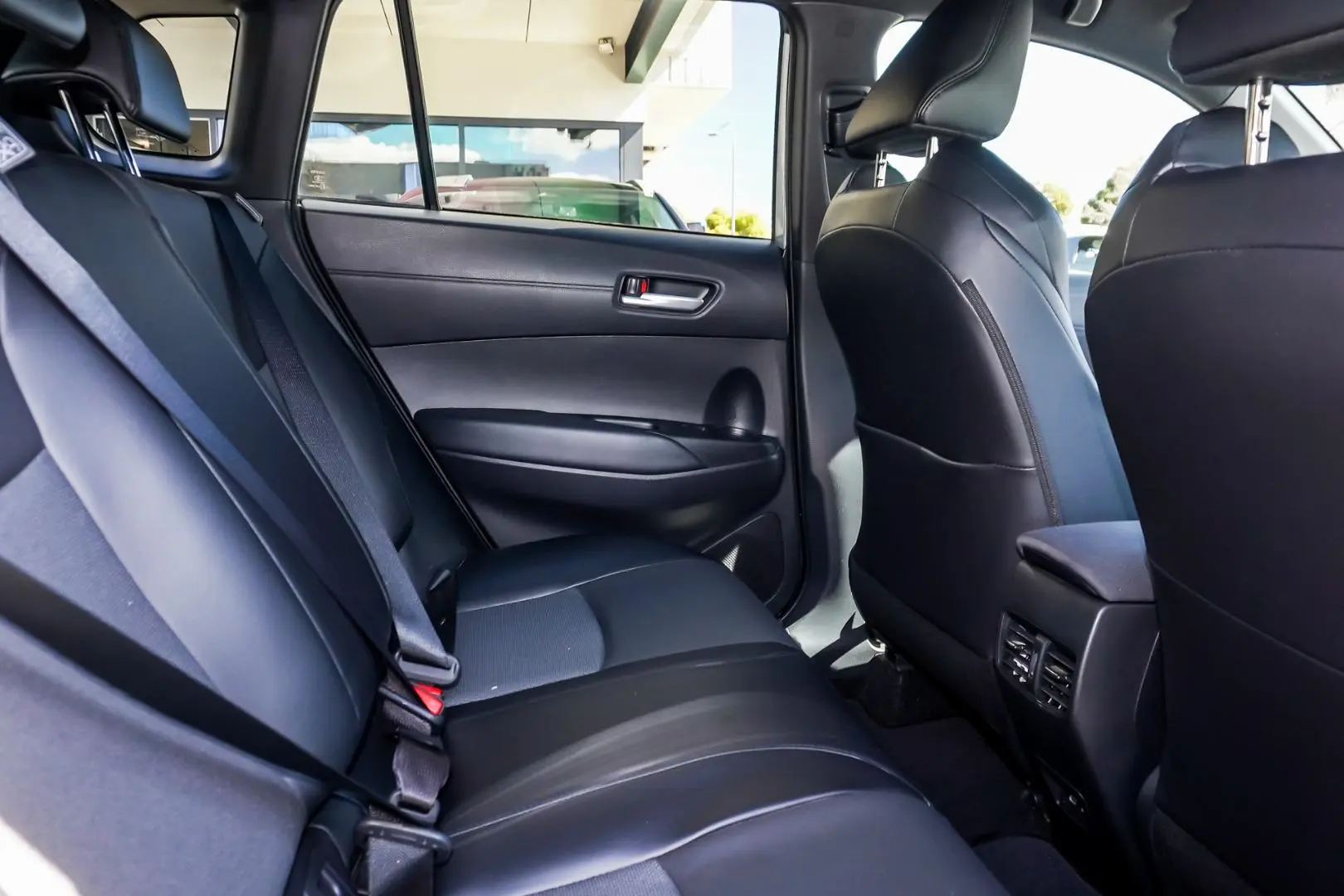 2022 Toyota Corolla Cross Gallery Image 7