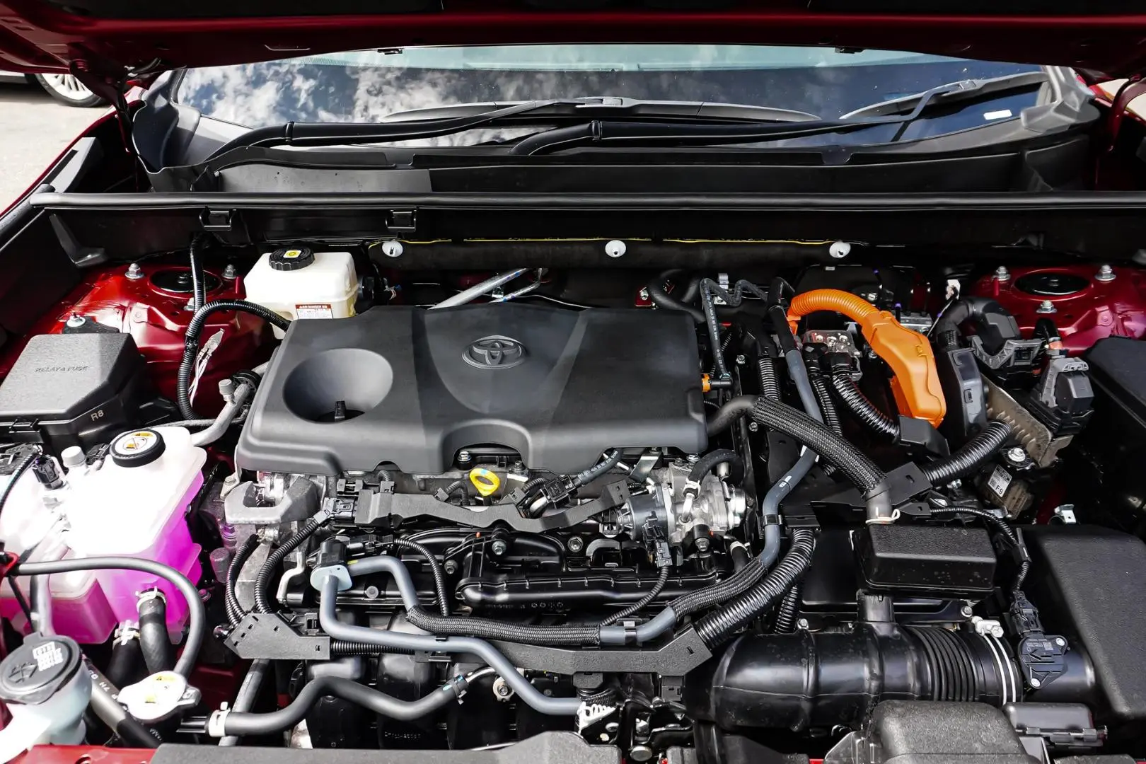 2024 Toyota RAV4 Gallery Image 26