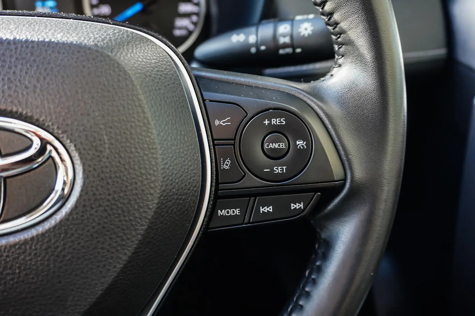 2022 Toyota RAV4 Gallery Image 19