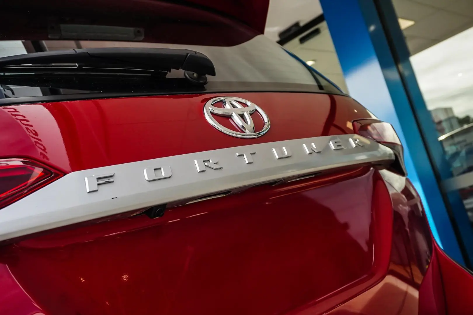 2022 Toyota Fortuner Gallery Image 15