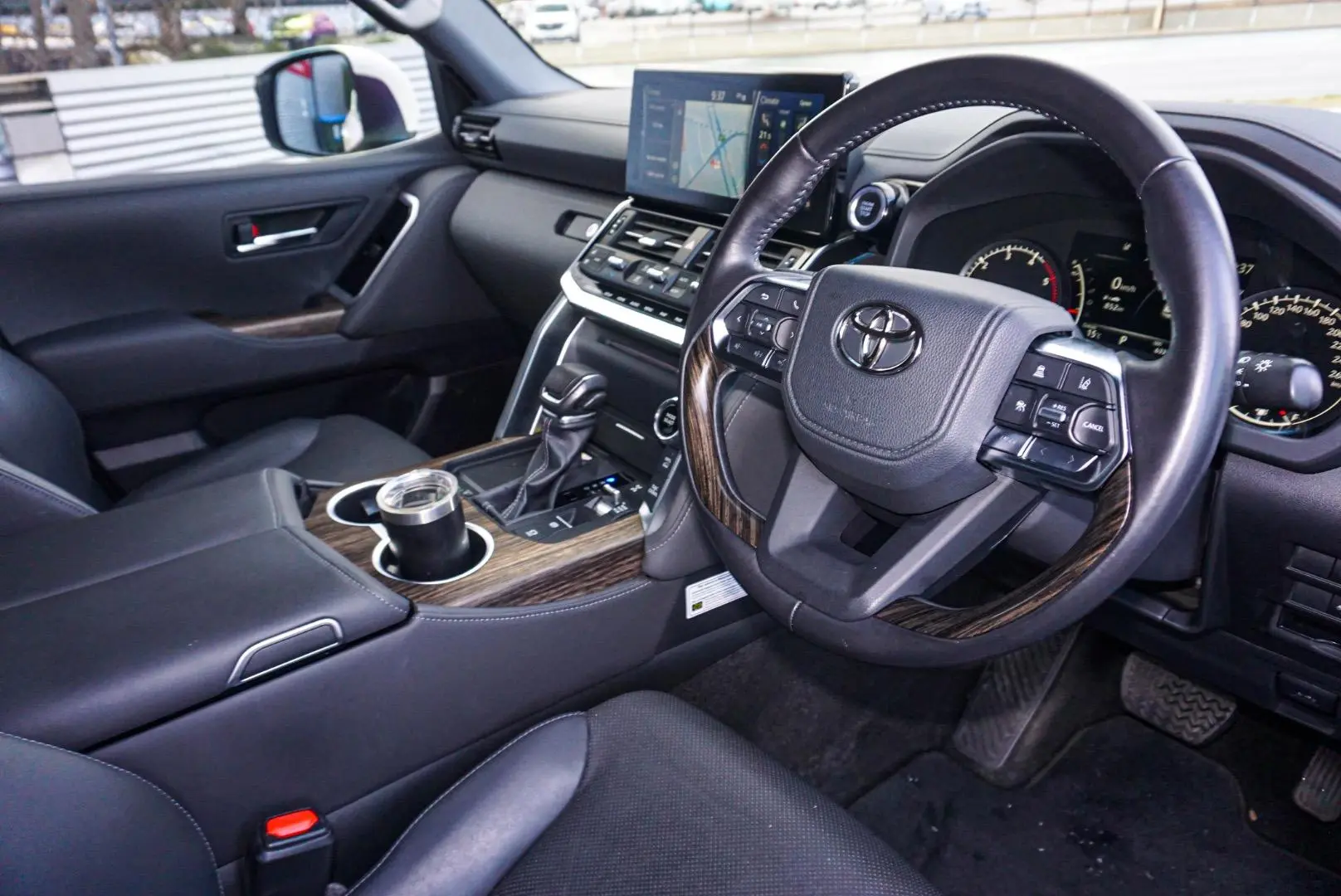 2021 Toyota Landcruiser Gallery Image 7