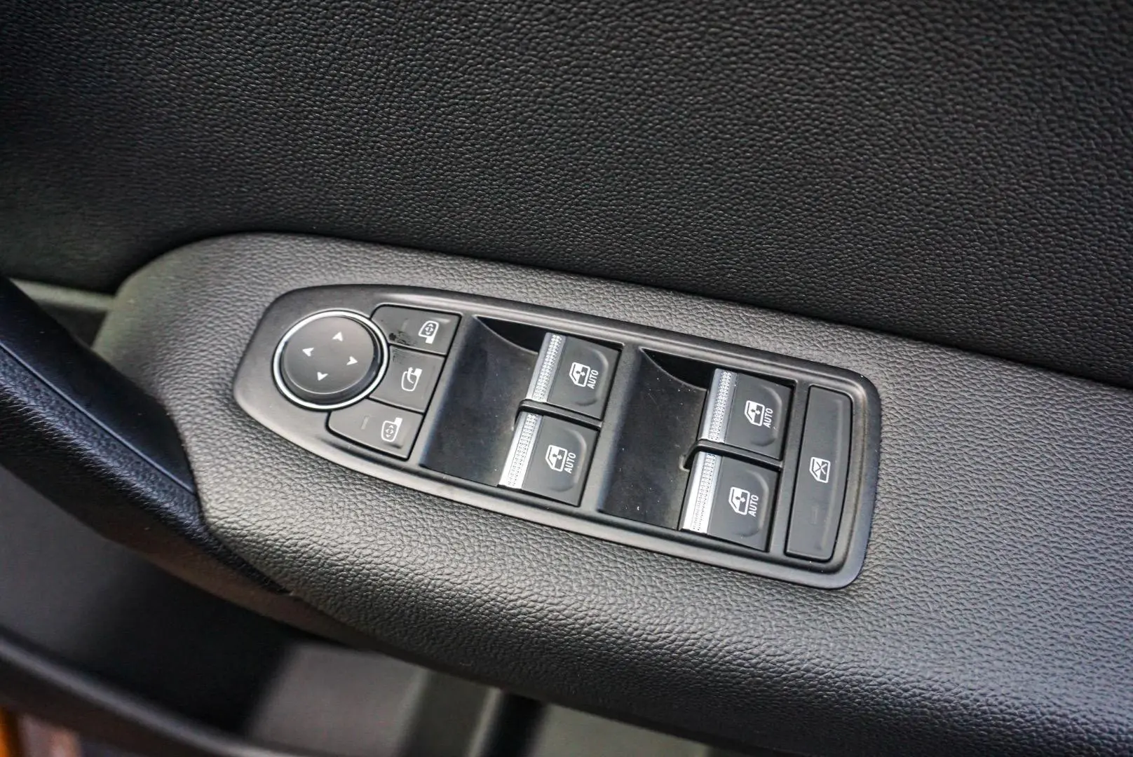 2021 Renault Captur Gallery Image 16
