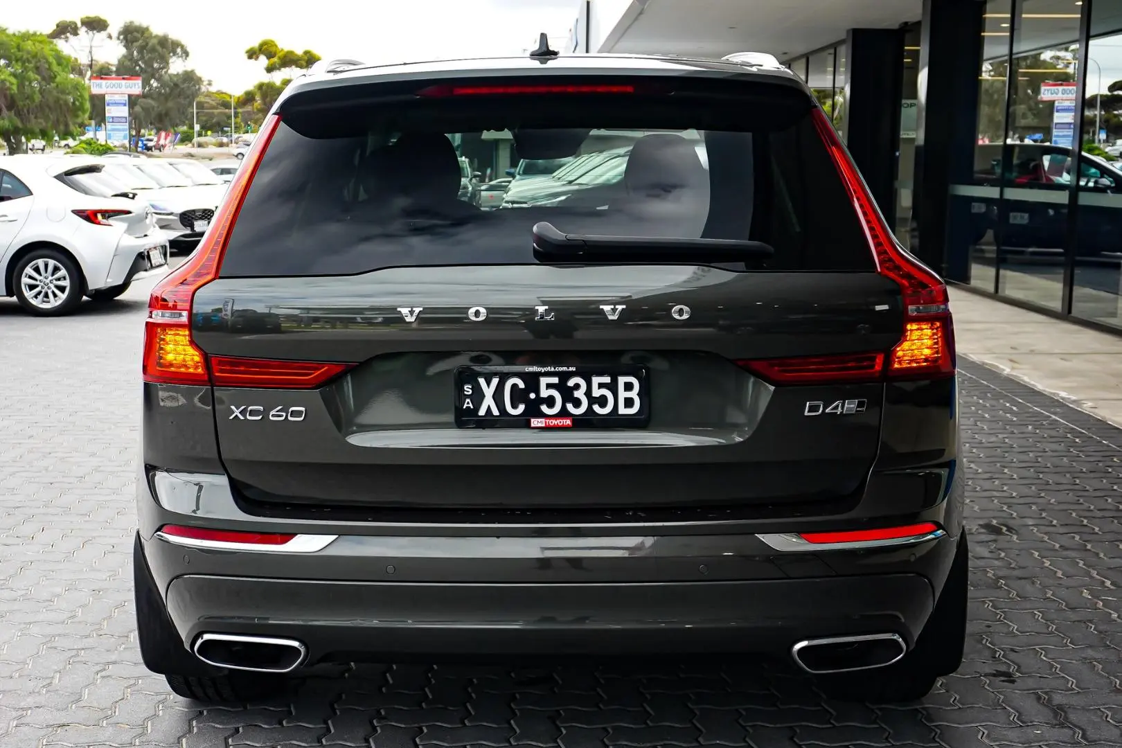 2020 Volvo XC60 Gallery Image 6