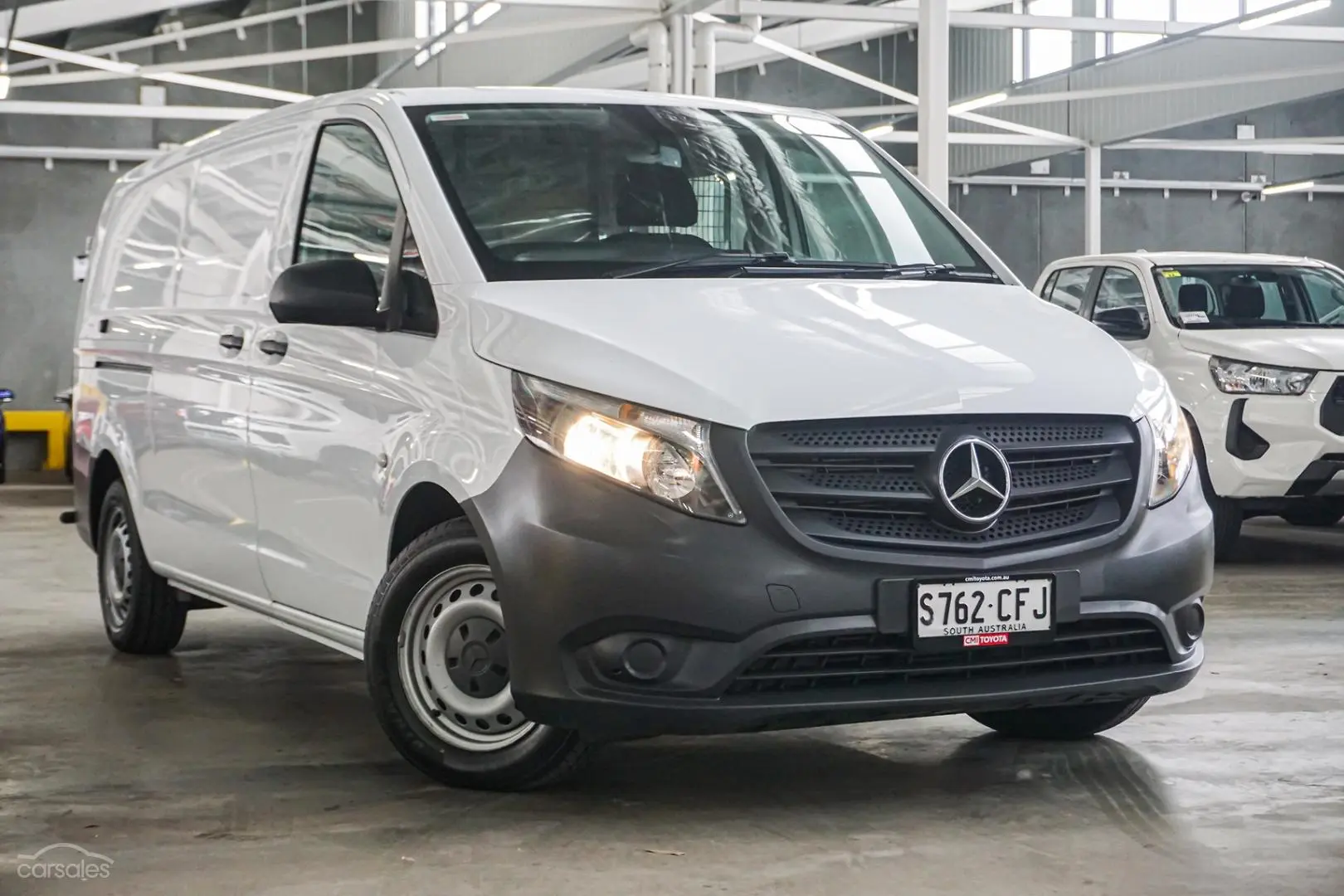 2019 Mercedes-Benz Vito Image 1