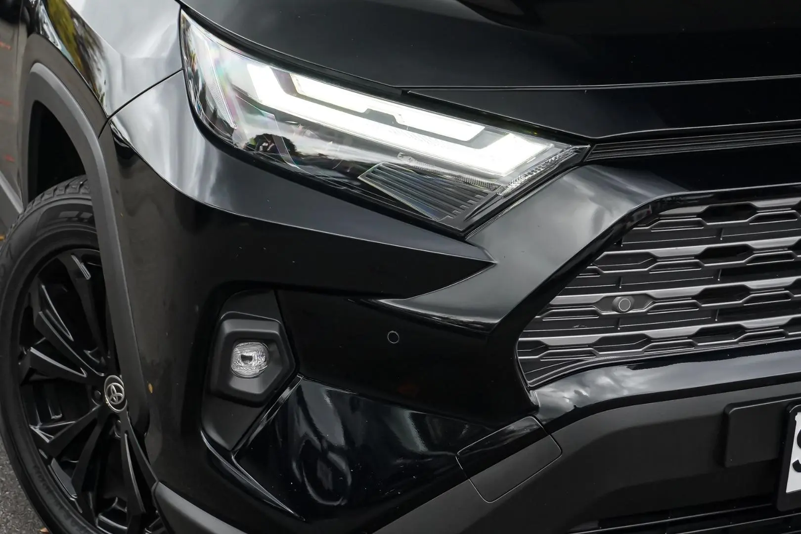 2024 Toyota RAV4 Gallery Image 12