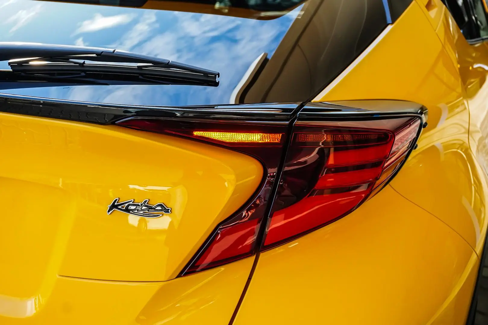 2023 Toyota C-HR Gallery Image 13
