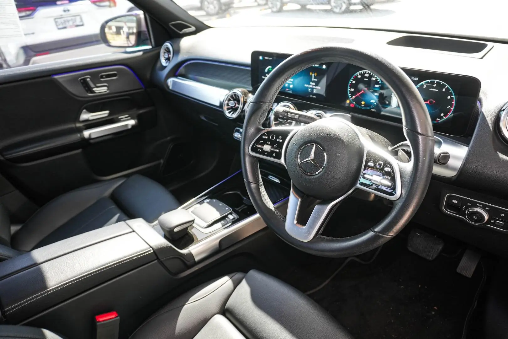 2021 Mercedes-Benz GLB-Class Gallery Image 7