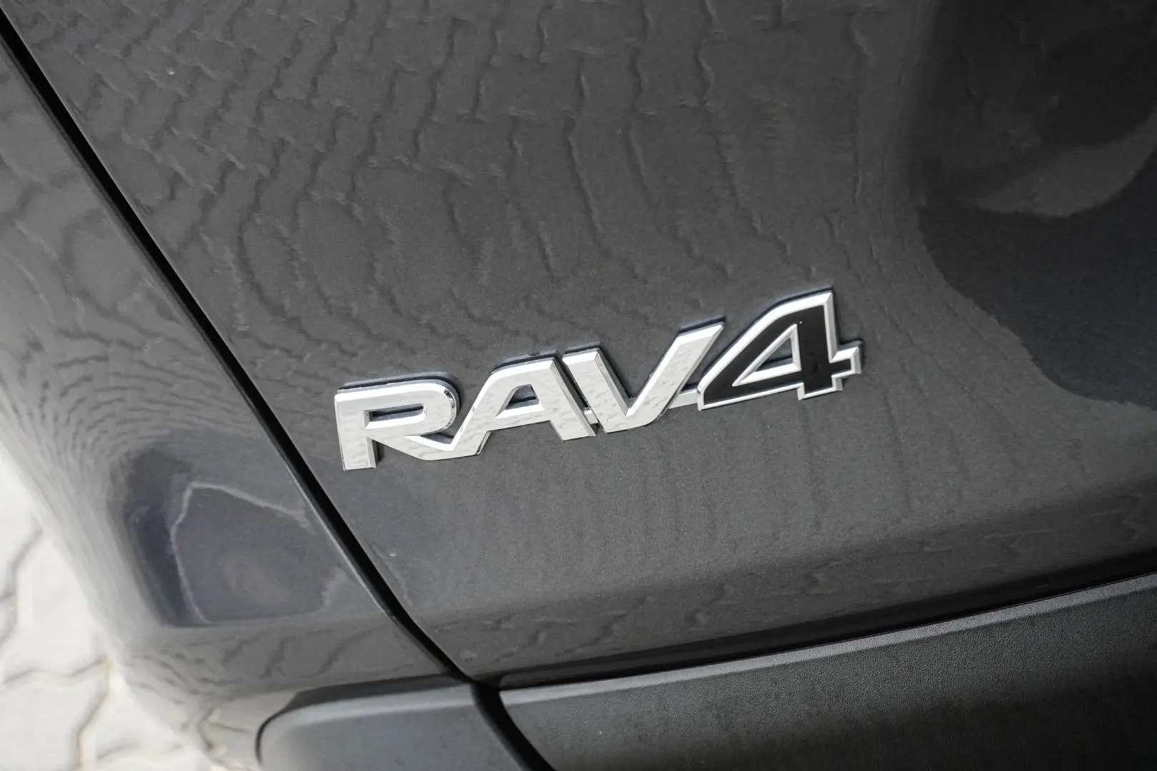 2025 Toyota RAV4 Gallery Image 15