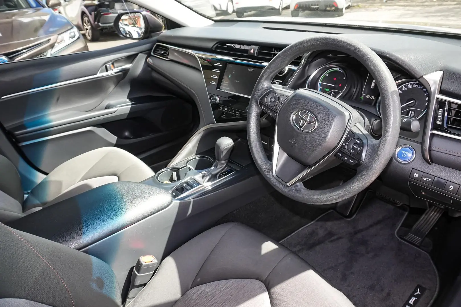 2018 Toyota Camry Gallery Image 7
