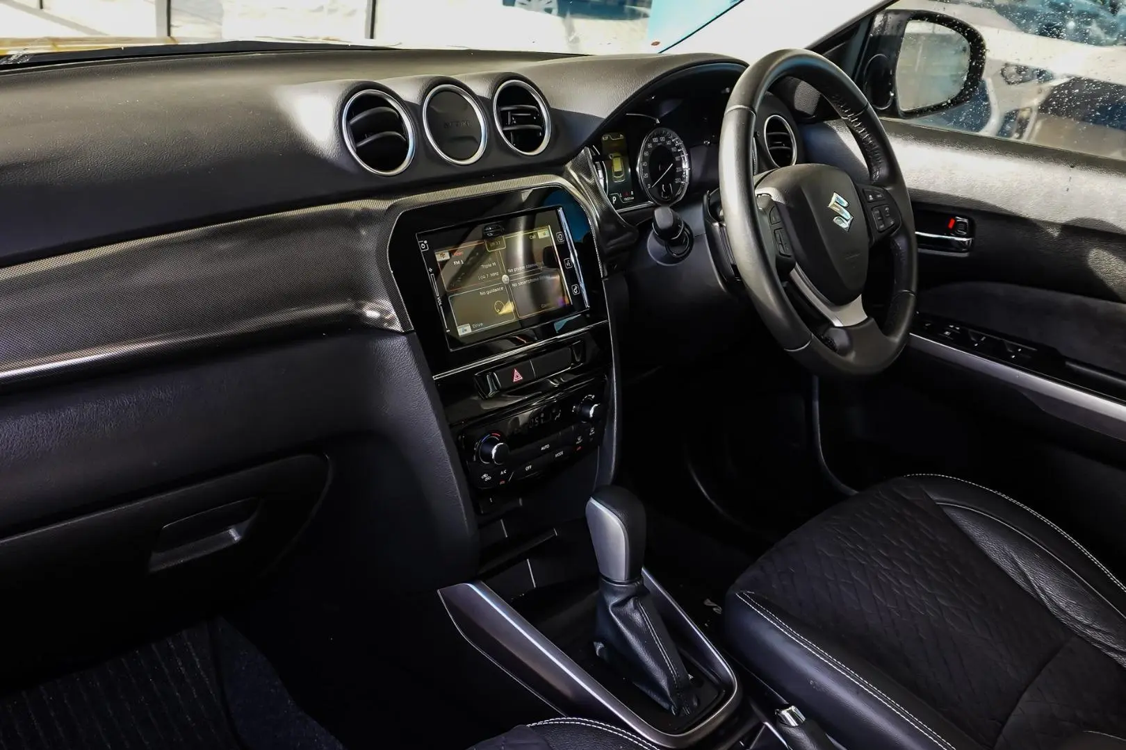 2023 Suzuki Vitara Gallery Image 11