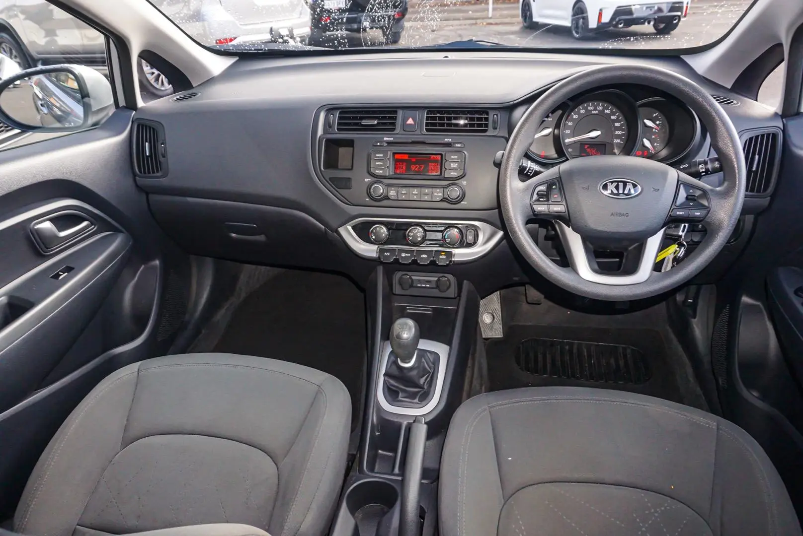 2013 Kia Rio Gallery Image 9