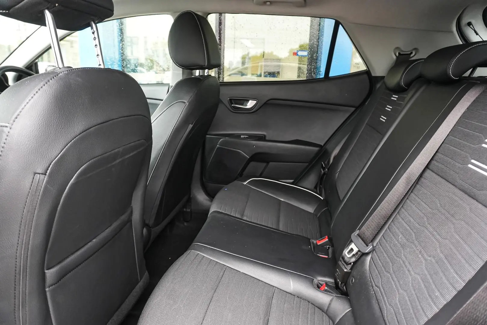 2023 Kia Stonic Gallery Image 13