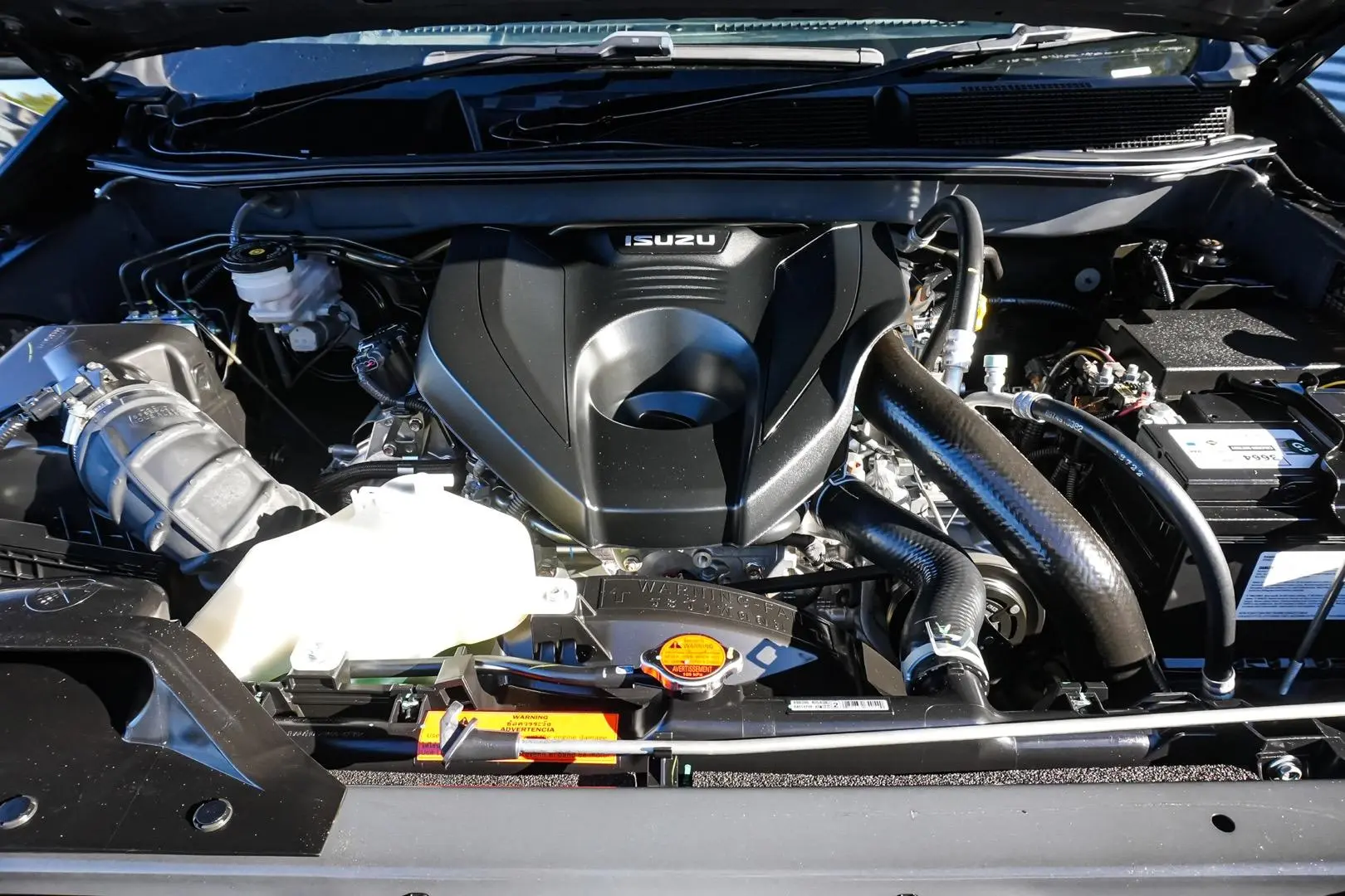 2022 Isuzu D-MAX Gallery Image 22