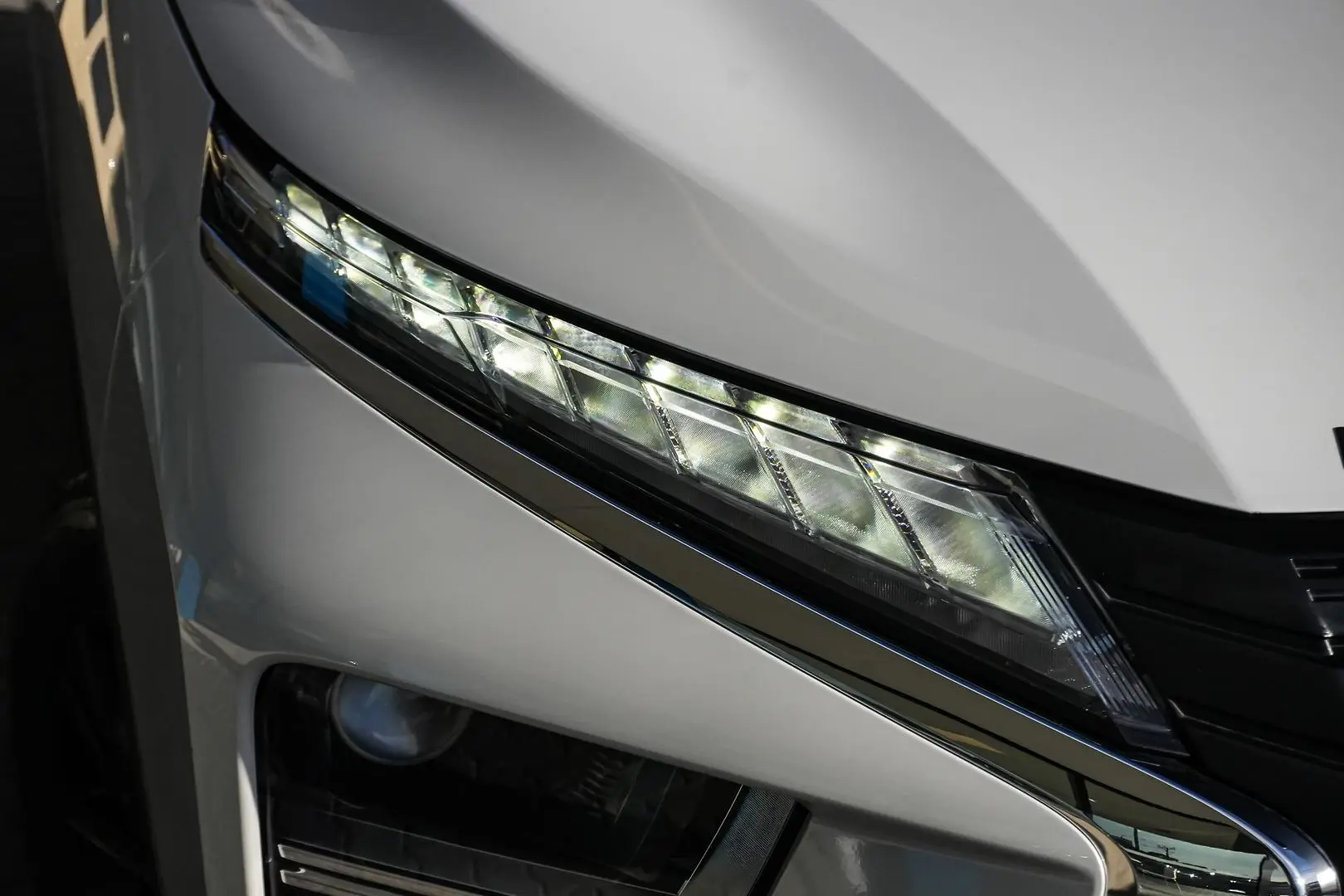 2023 Mitsubishi Eclipse Cross Gallery Image 12