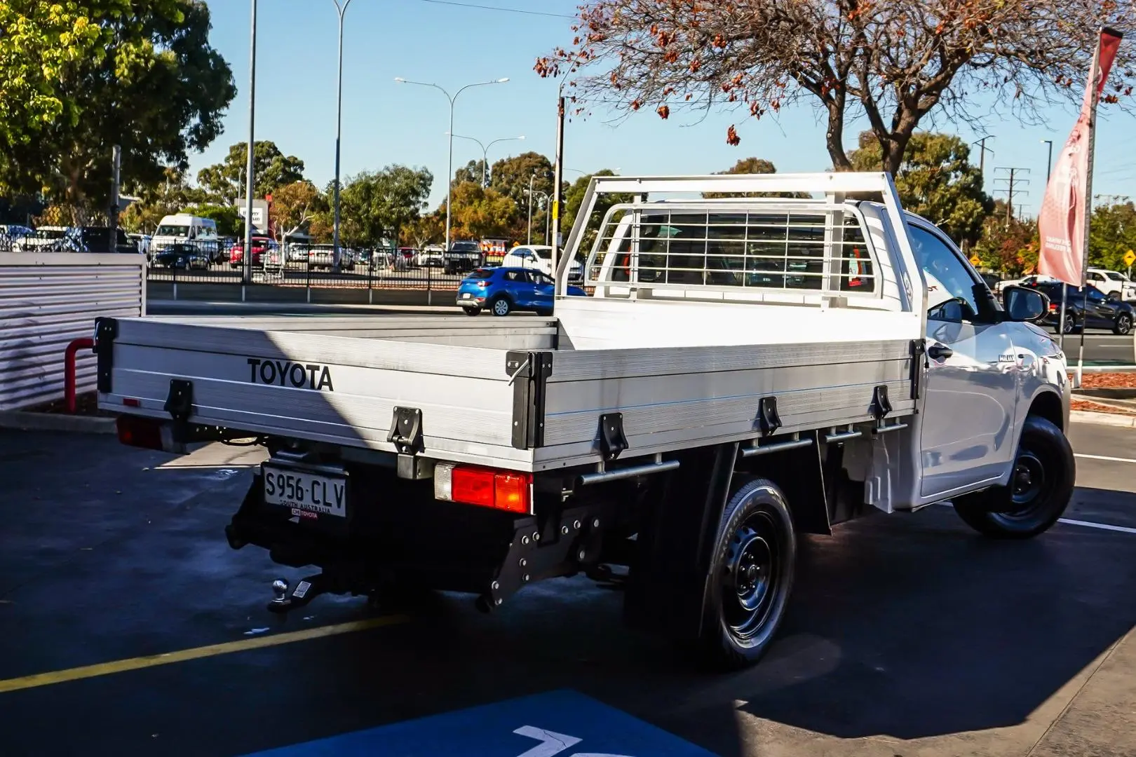 2021 Toyota Hilux Gallery Image 2