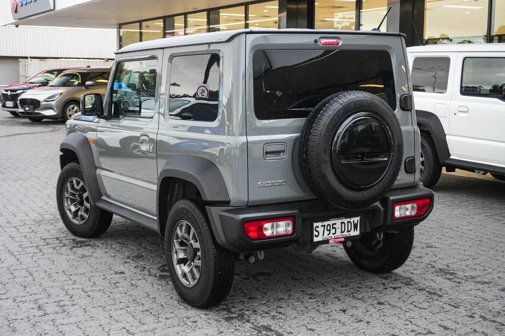 2024 Suzuki Jimny Gallery Image 3
