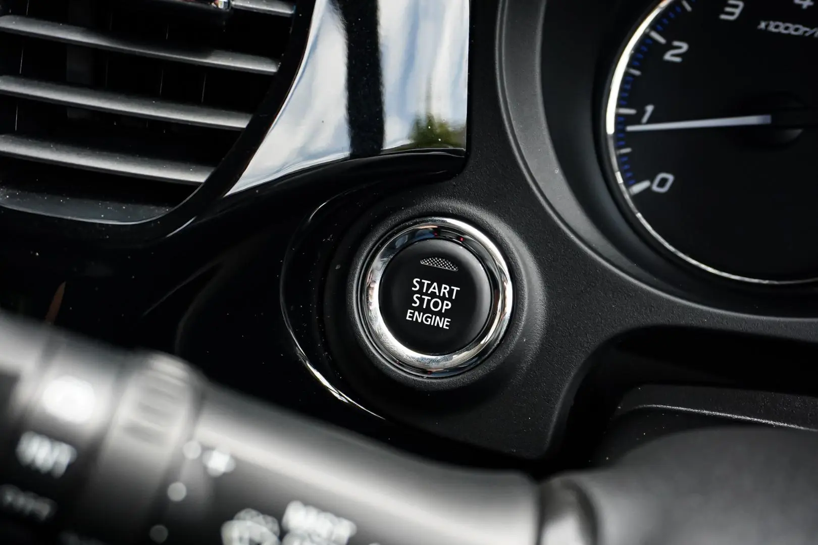 2018 Mitsubishi Outlander Gallery Image 24