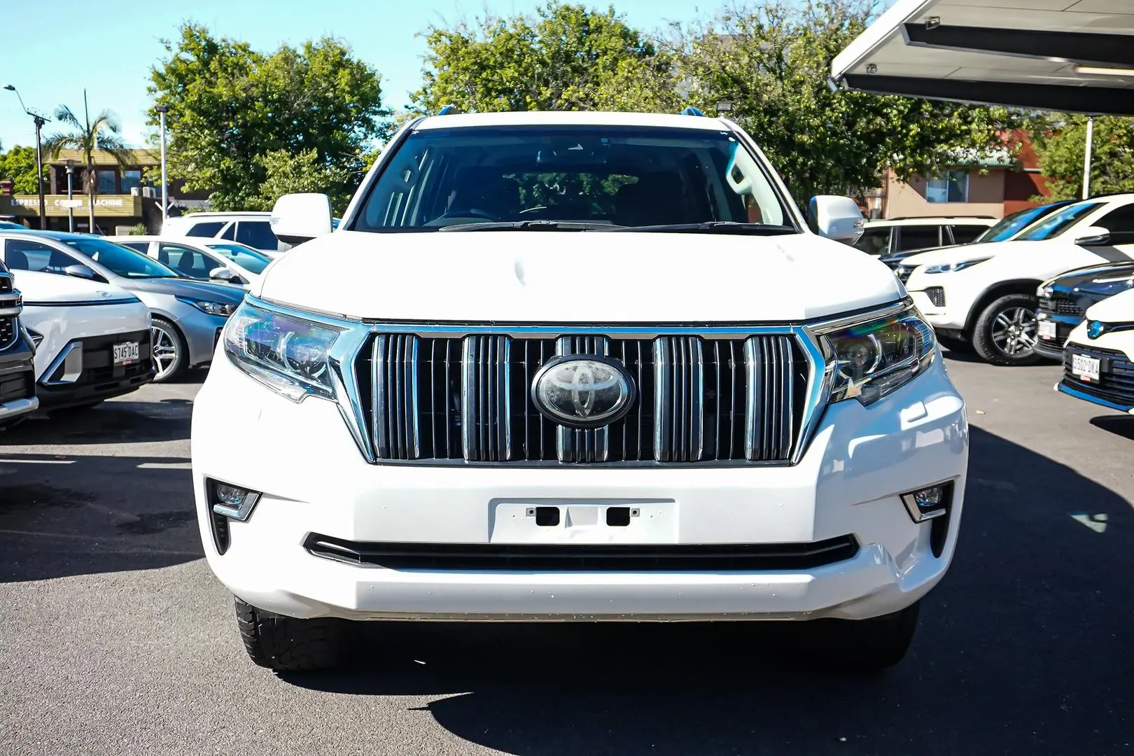 2021 Toyota Landcruiser Prado Gallery Image 4