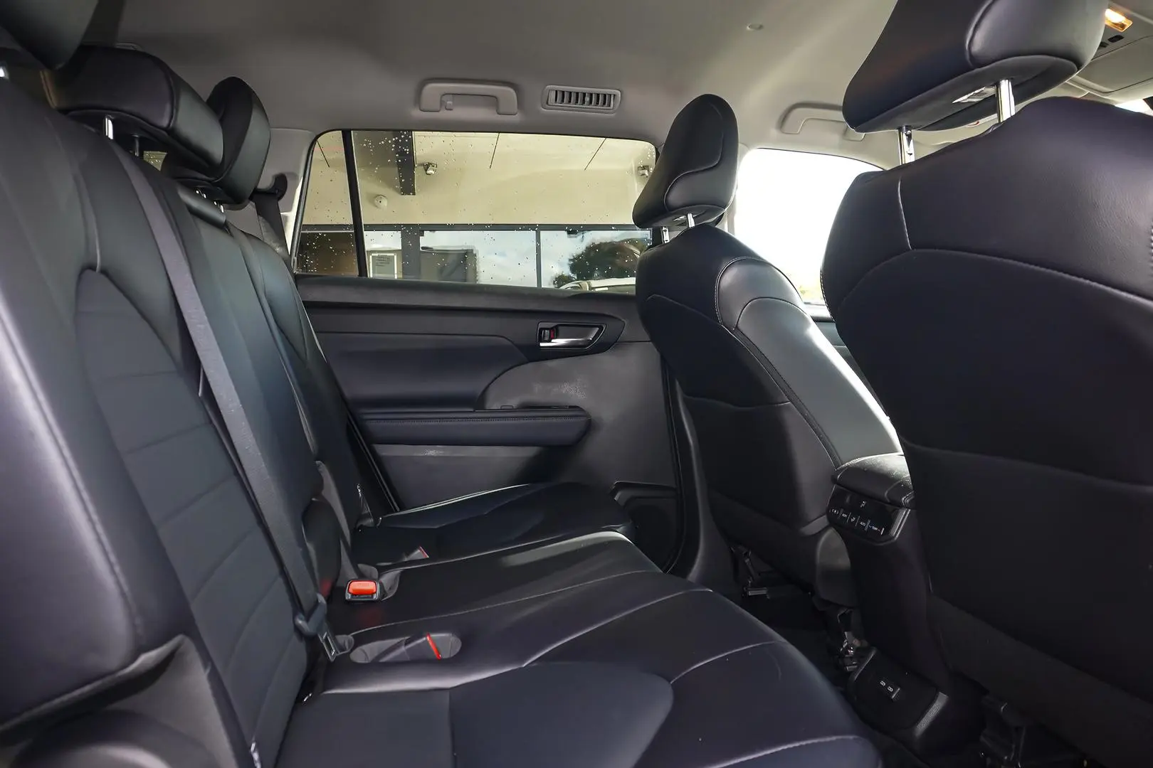 2021 Toyota Kluger Gallery Image 7