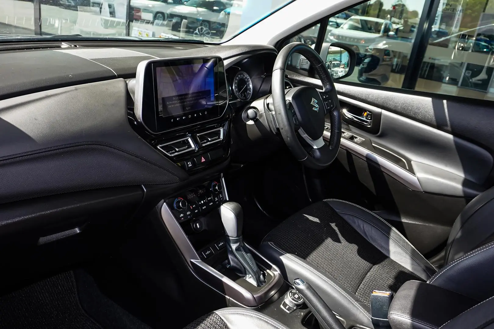 2023 Suzuki S-Cross Gallery Image 12