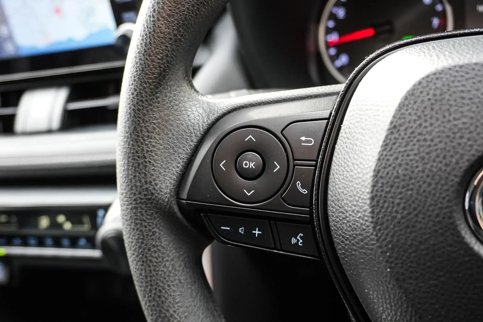 2019 Toyota RAV4 Gallery Image 19