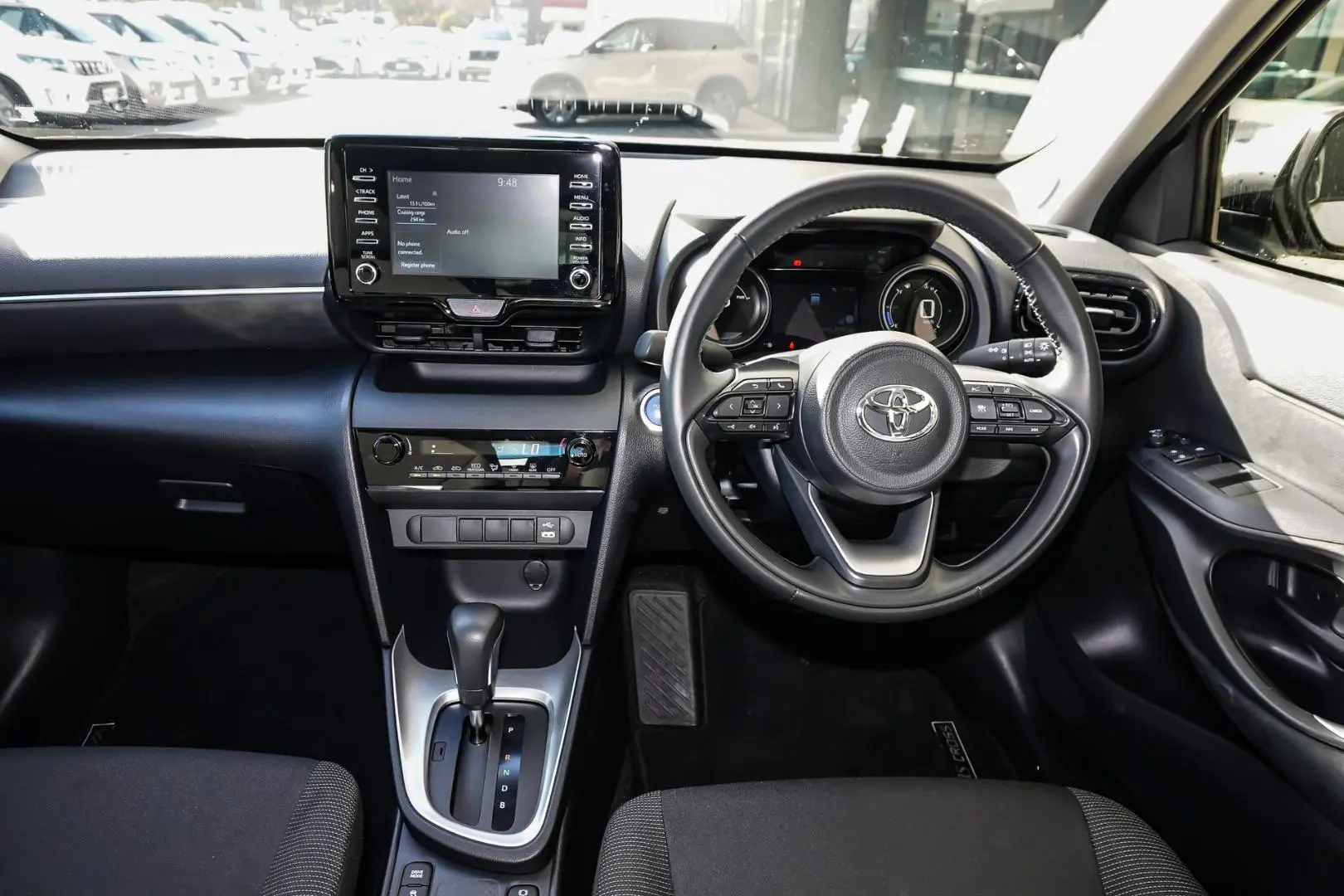 2023 Toyota Yaris Cross Gallery Image 9
