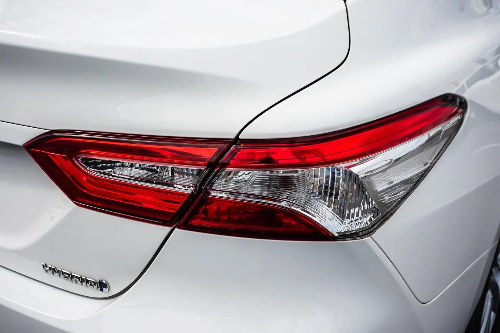 2019 Toyota Camry Gallery Image 14