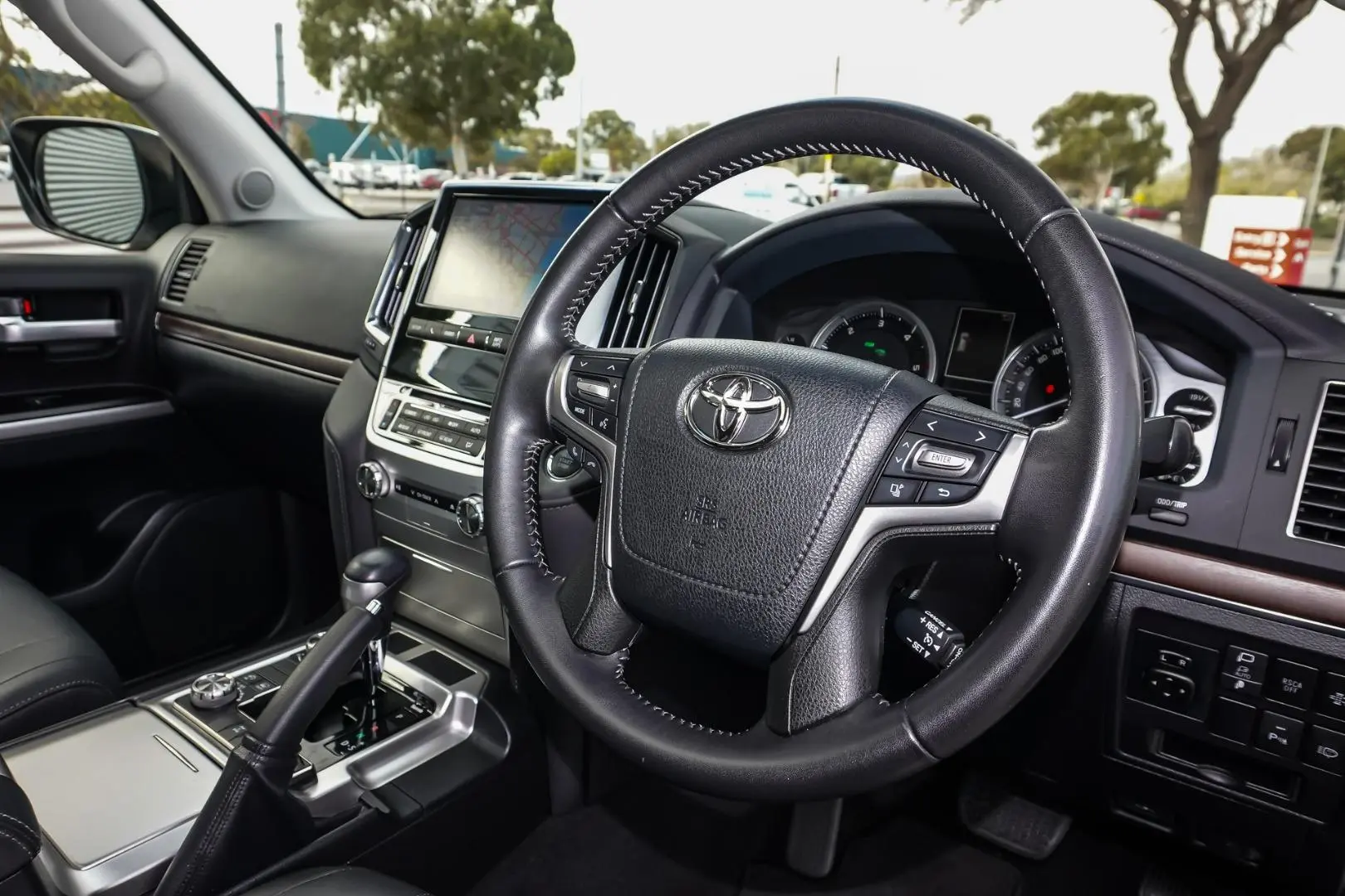 2021 Toyota Landcruiser Gallery Image 7