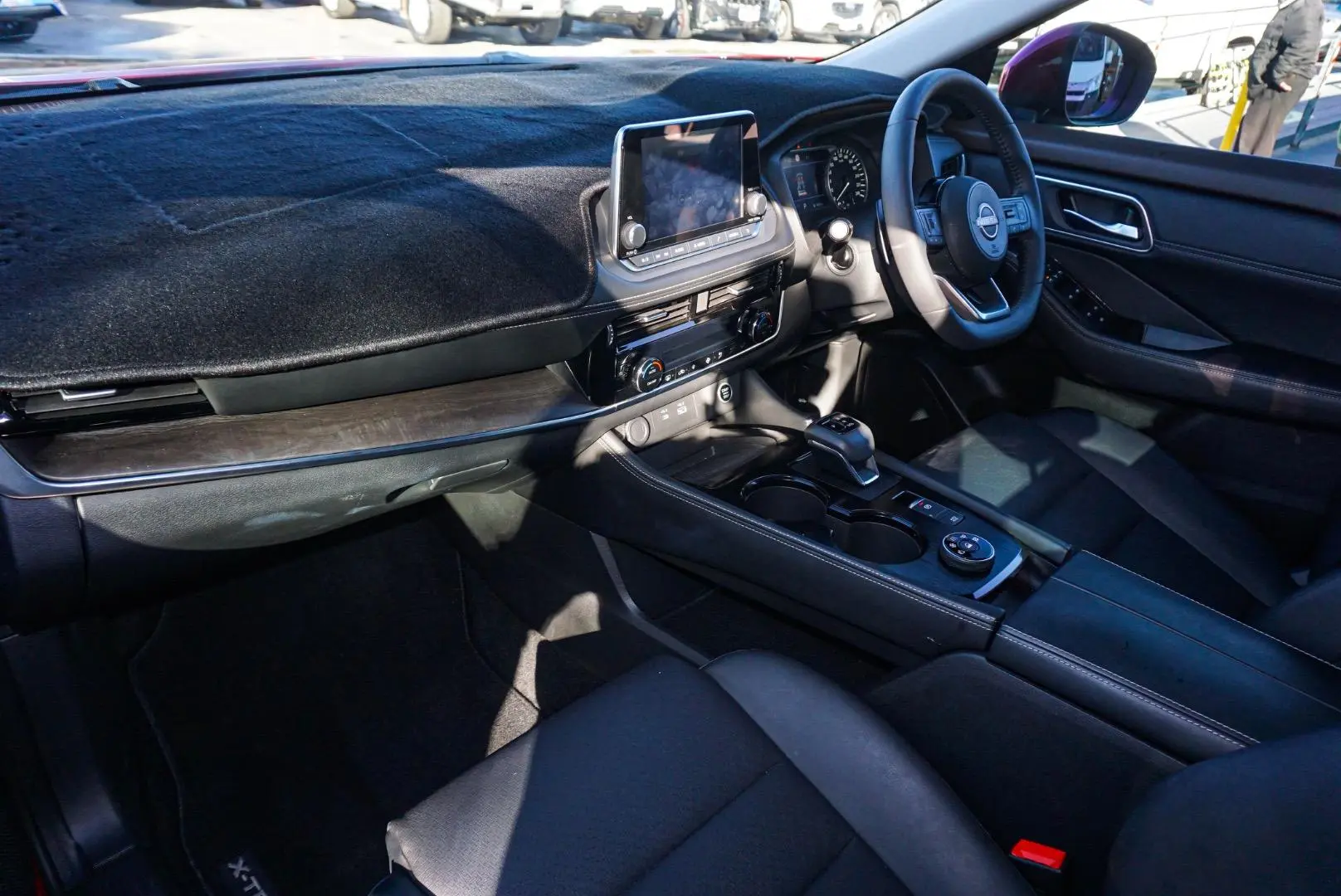 2022 Nissan X-TRAIL Gallery Image 9