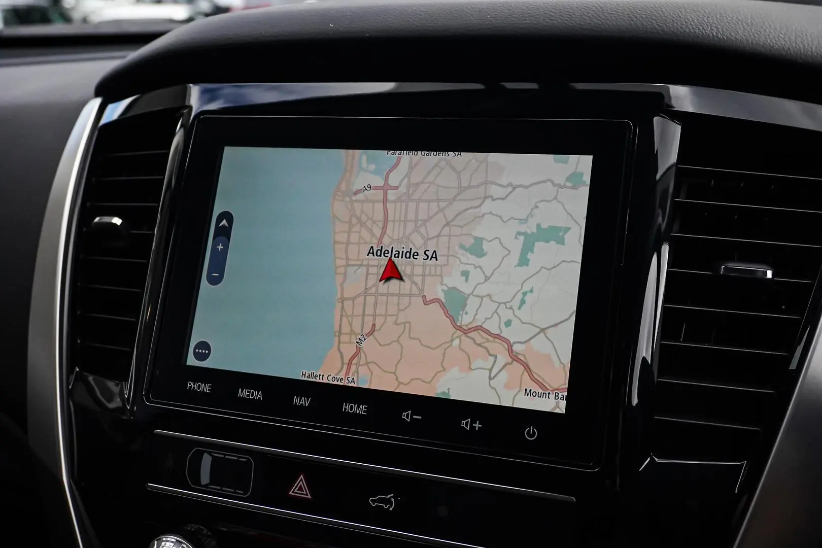 2022 Mitsubishi Pajero Sport Gallery Image 25