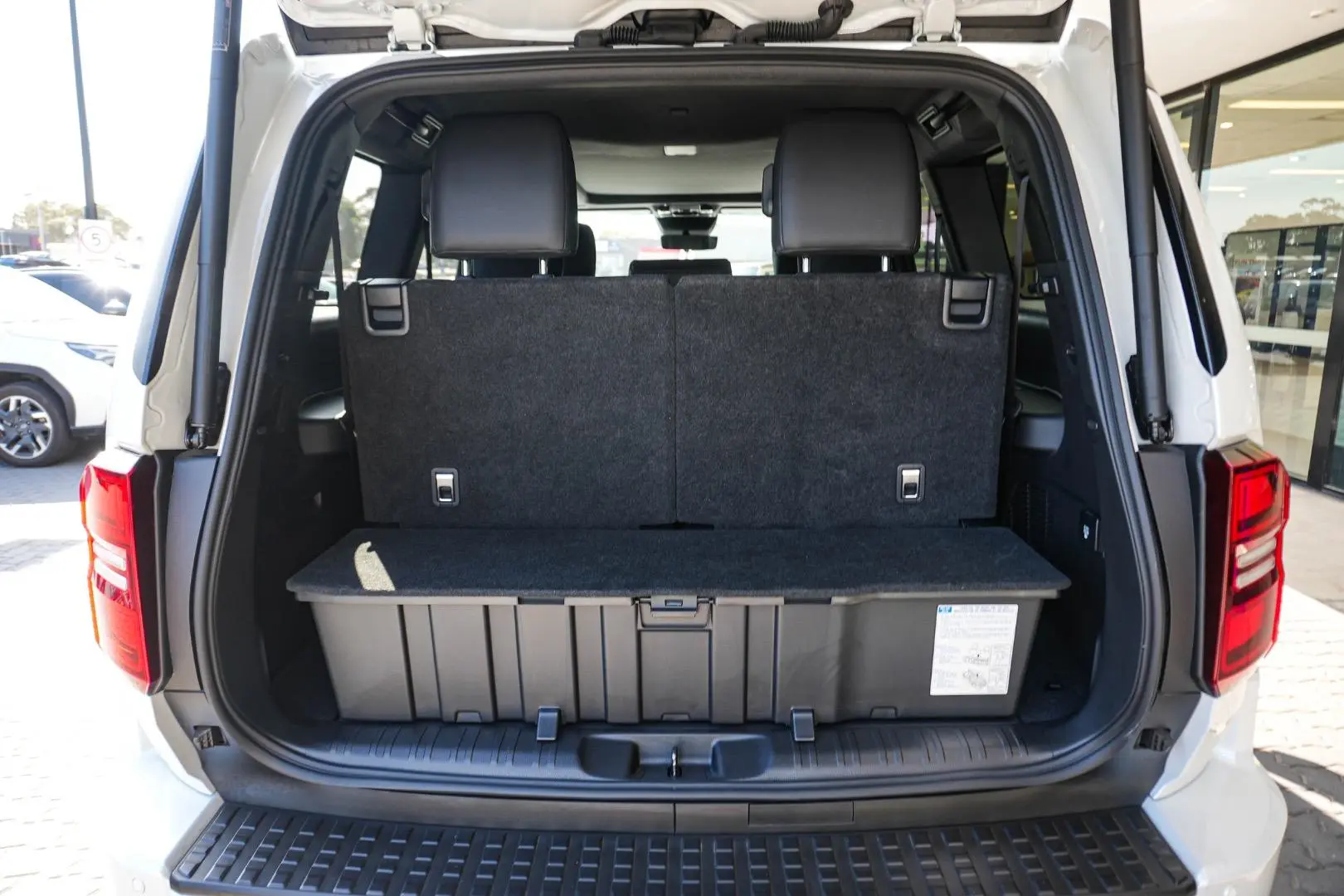 2026 Toyota Landcruiser Prado Gallery Image 11