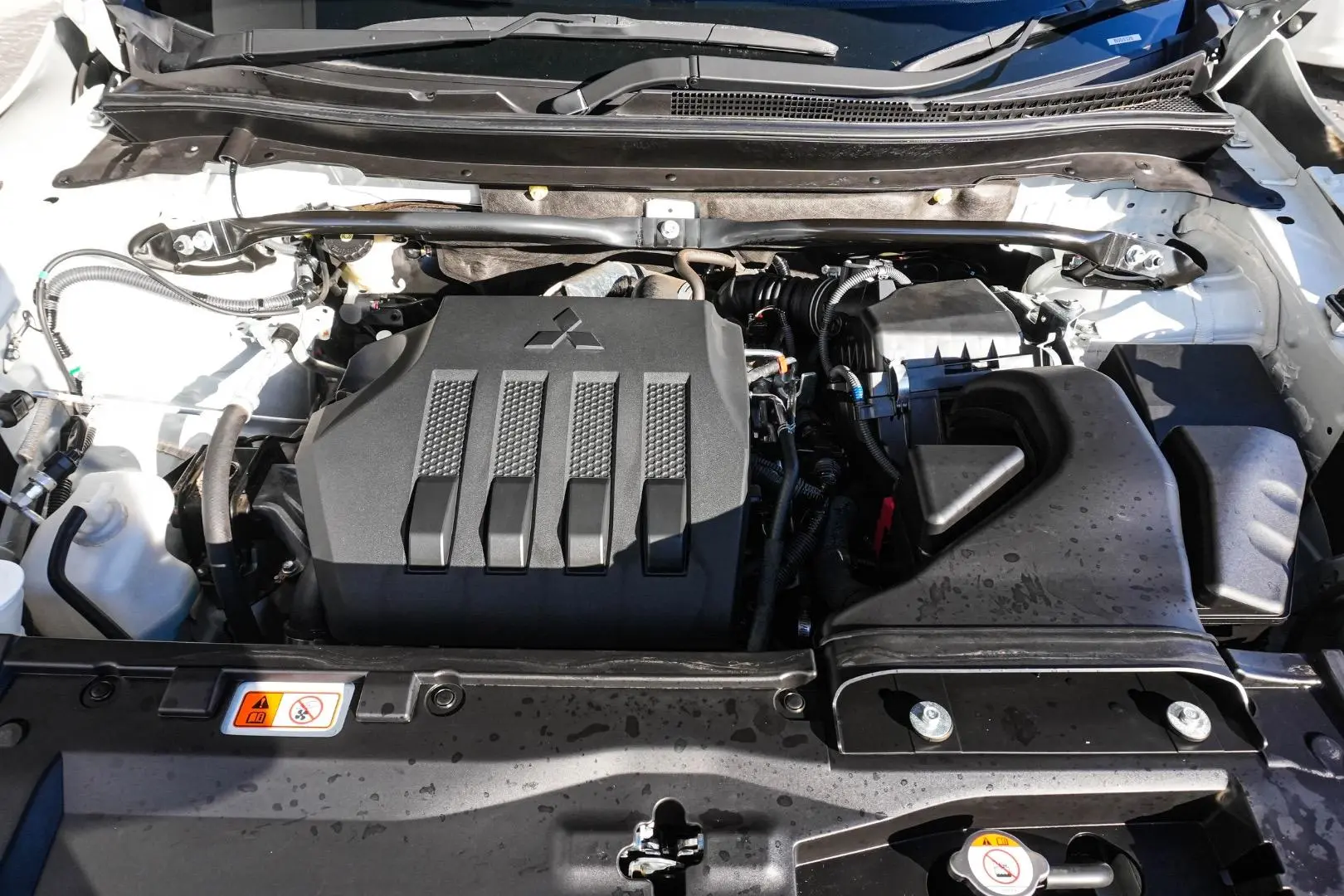 2022 Mitsubishi Eclipse Cross Gallery Image 23
