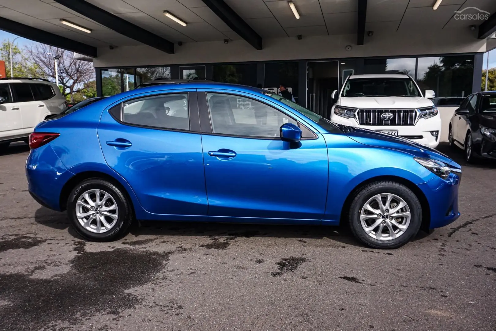 2016 Mazda 2 Image 3