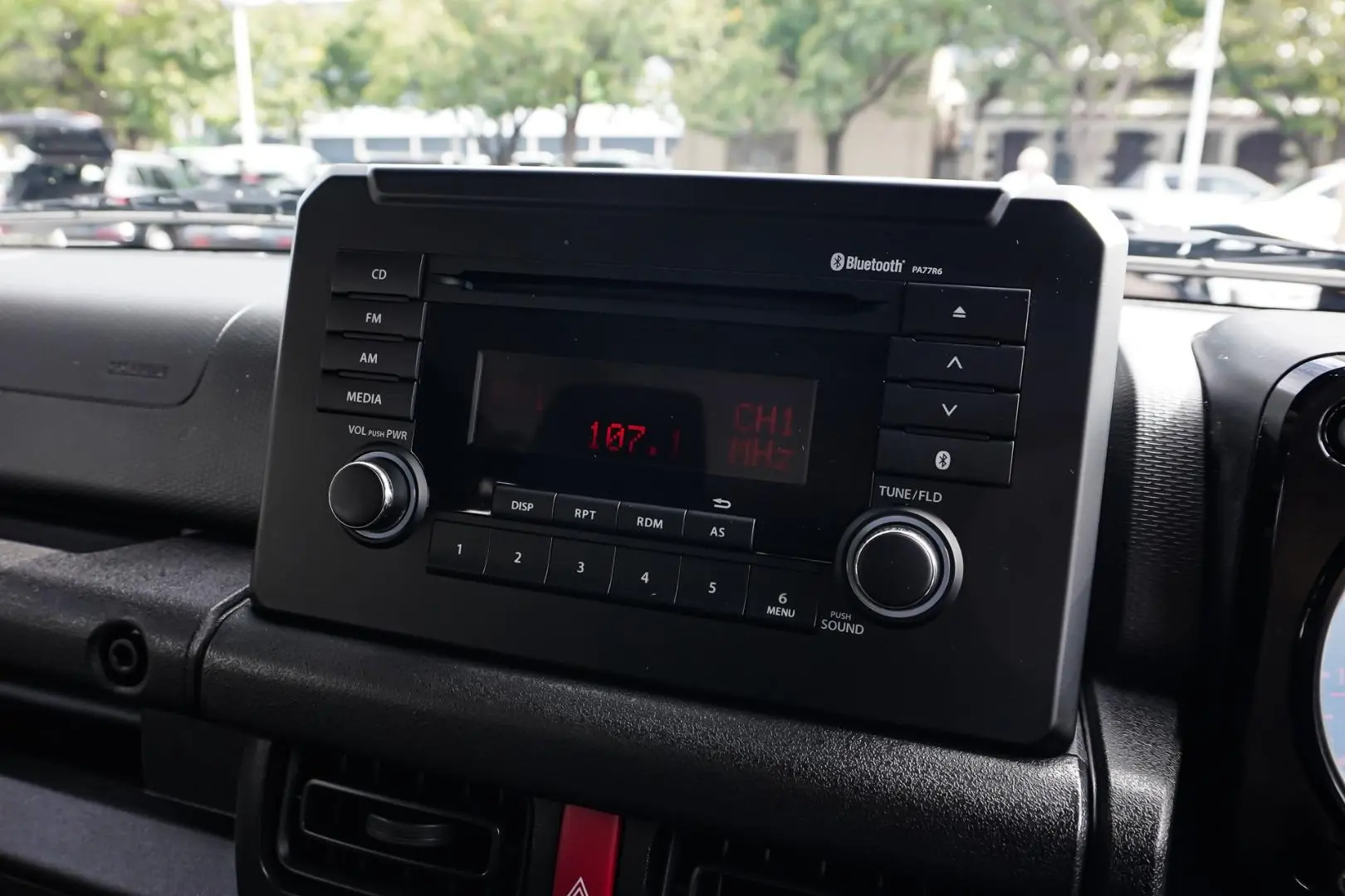 2021 Suzuki Jimny Gallery Image 22