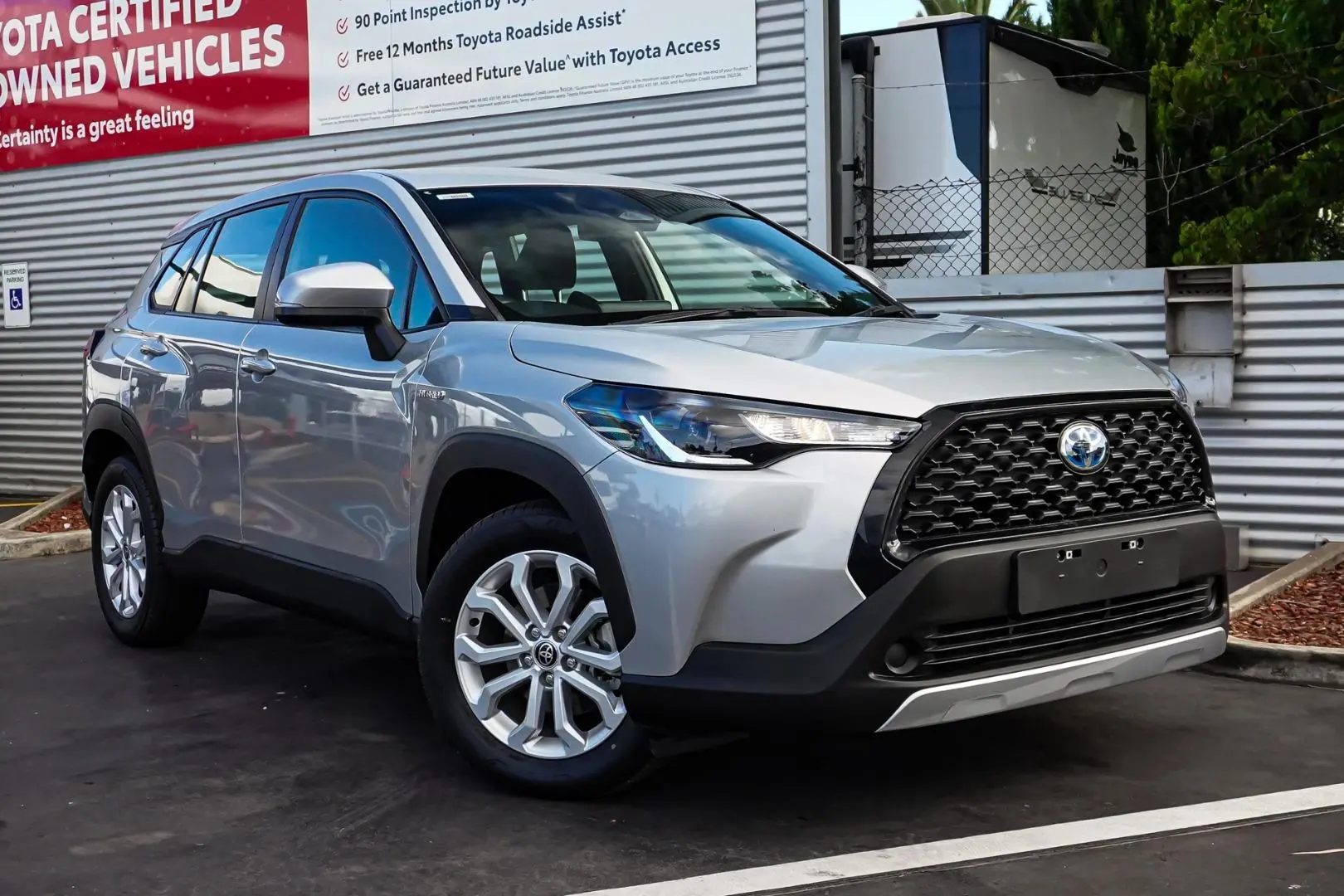 2023 Toyota Corolla Cross Gallery Image 2